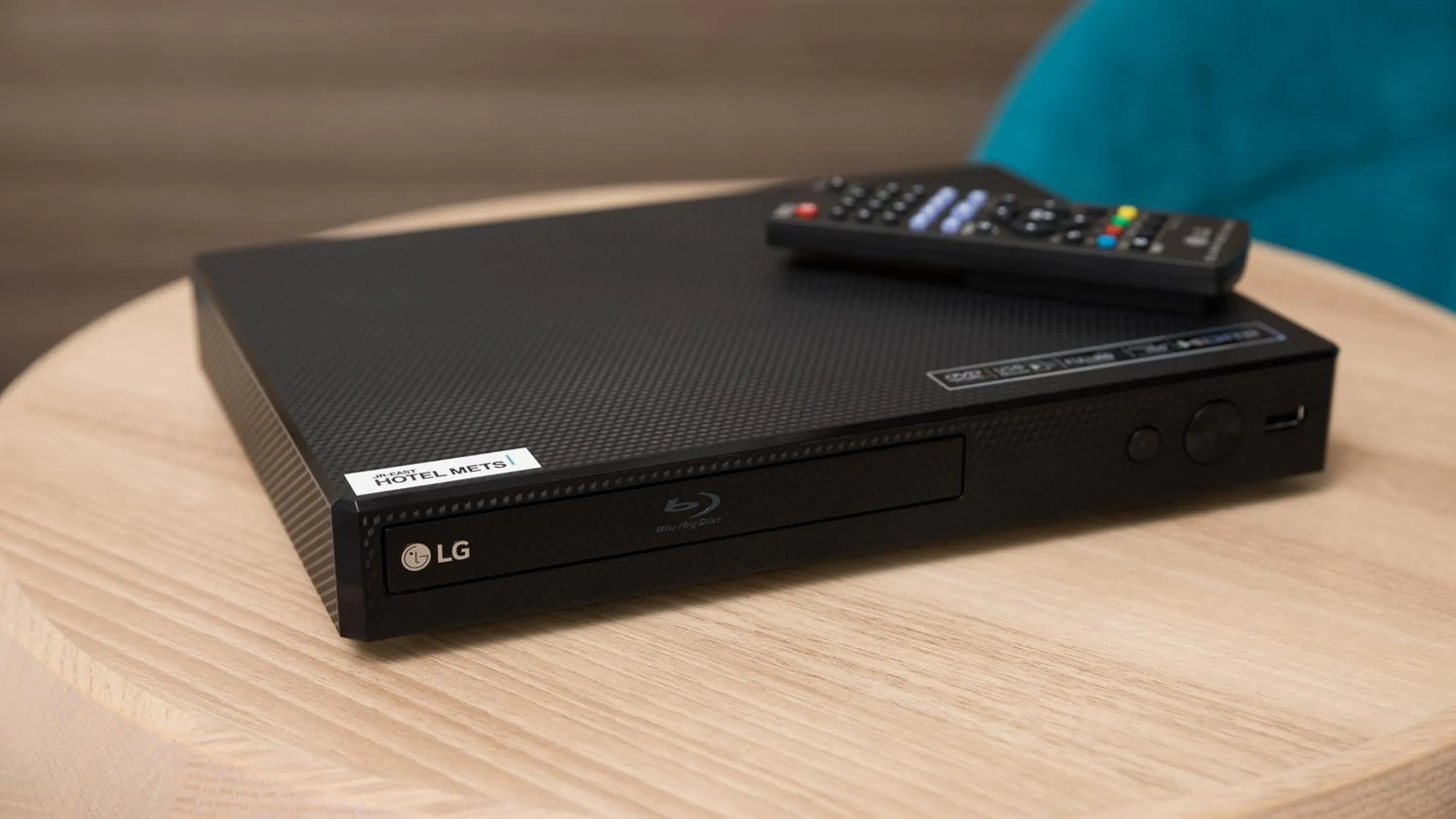 TV and multimedia in JR-East Hotel Mets Kamakura Ofuna