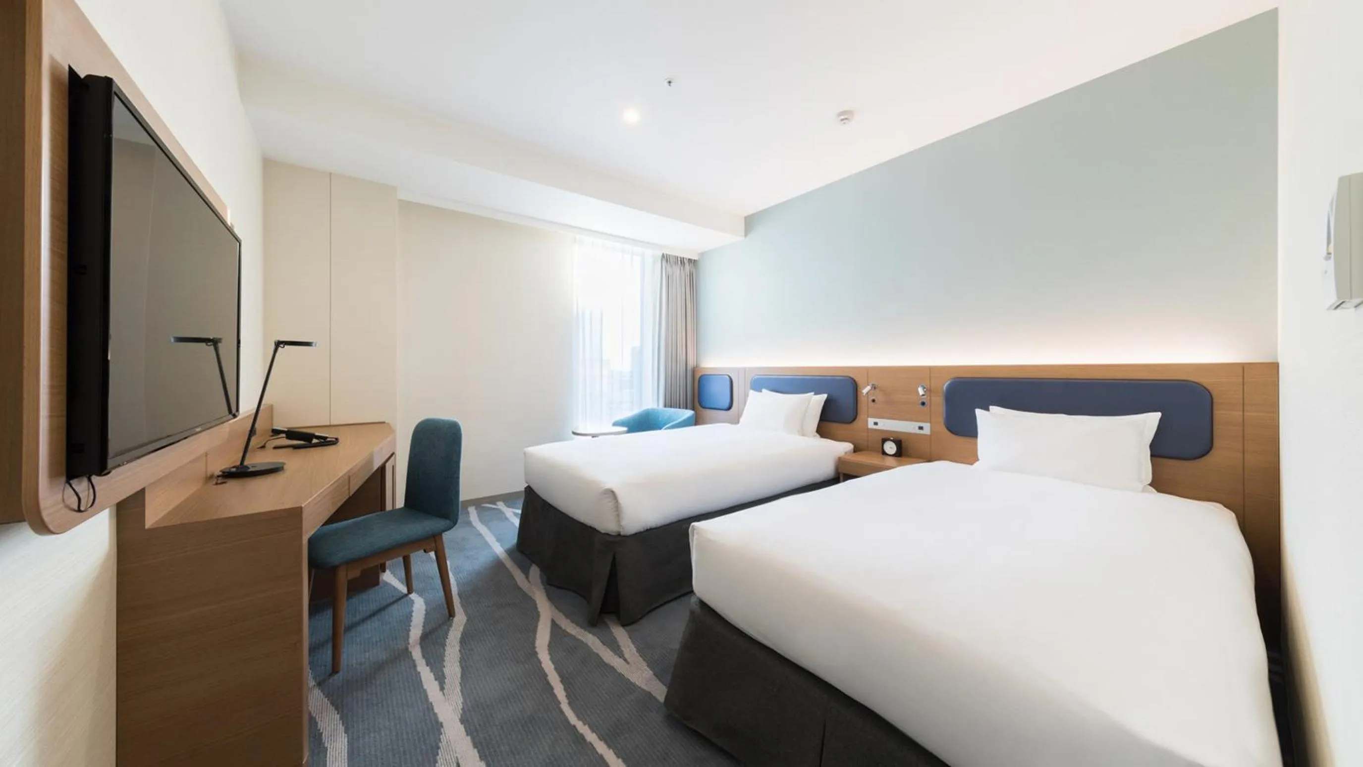 Bed in JR-East Hotel Mets Funabashi