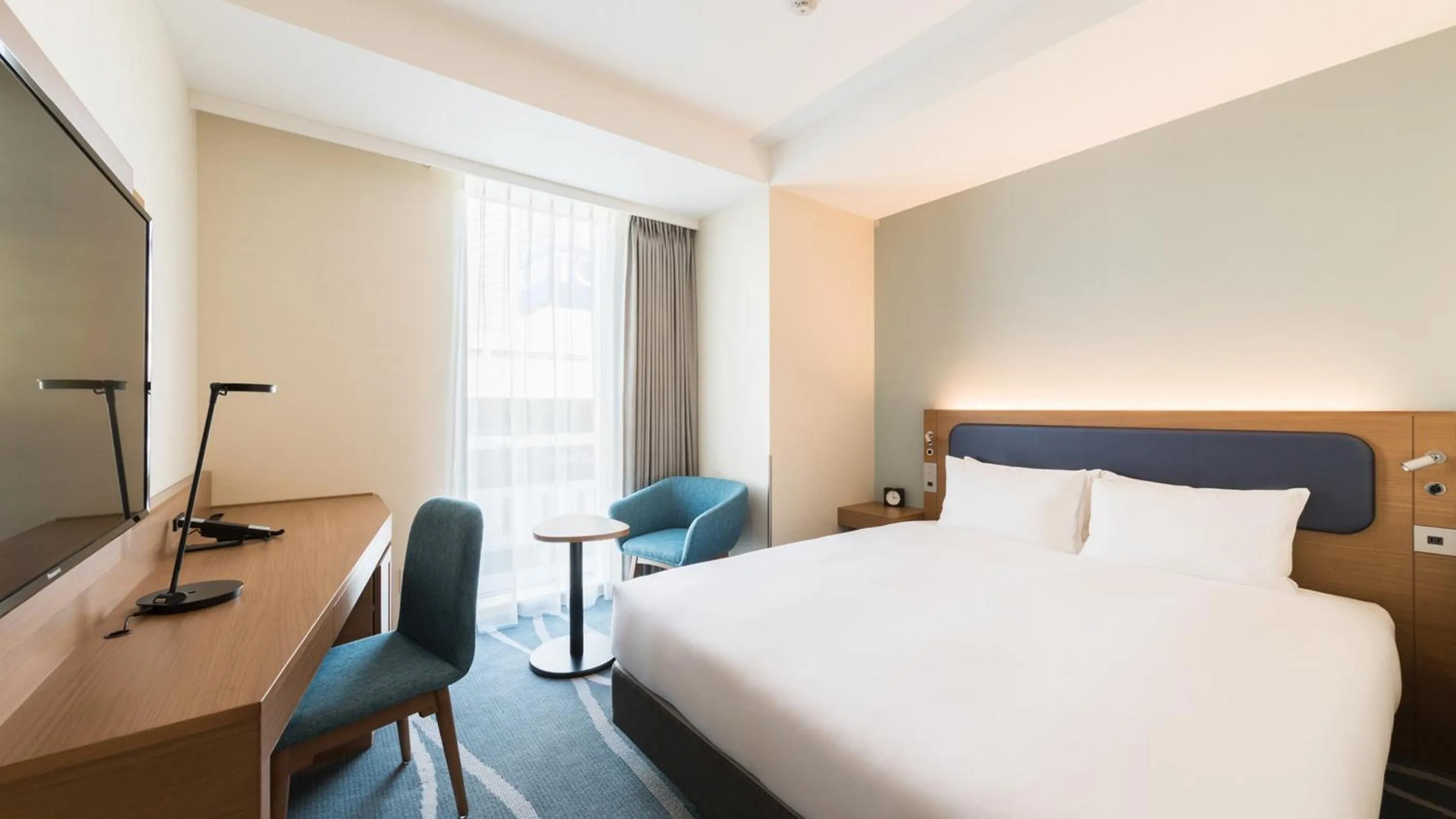 Bed in JR-East Hotel Mets Funabashi