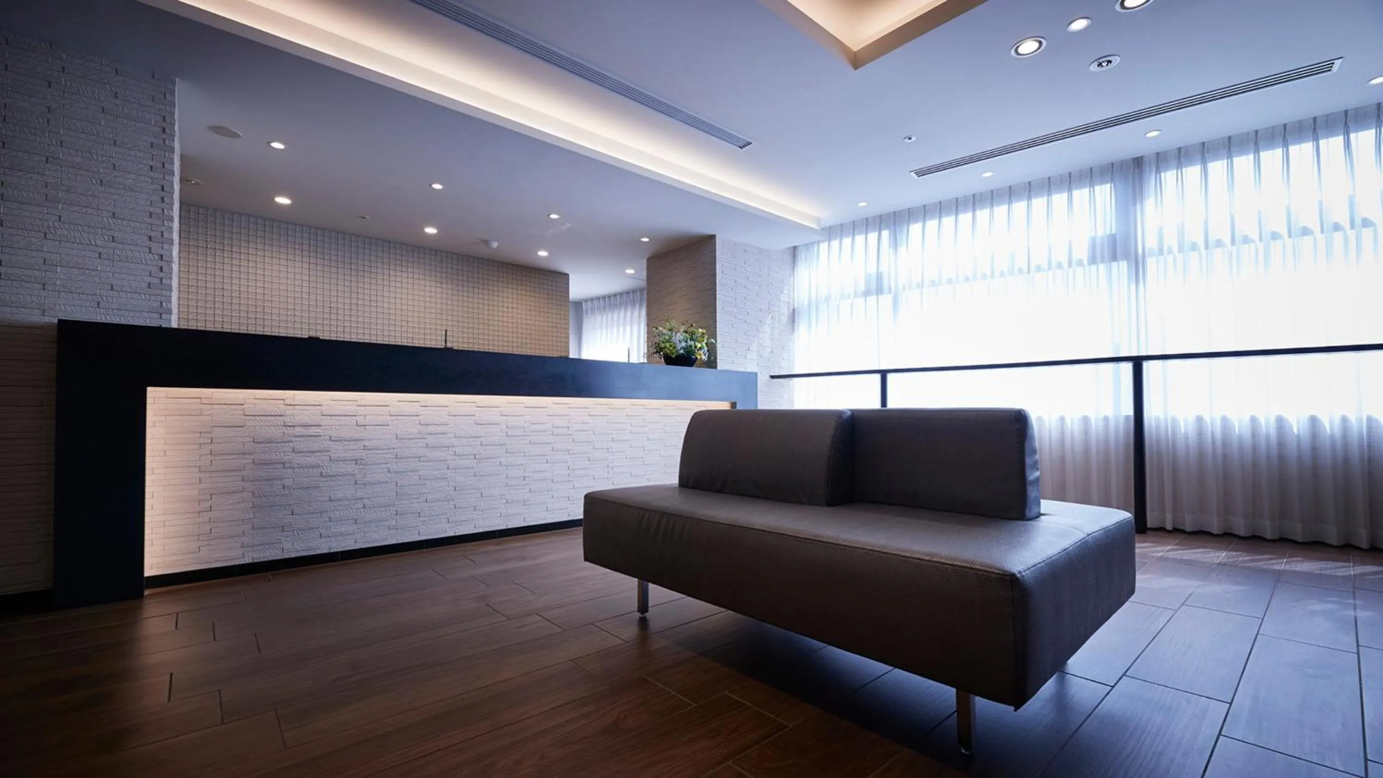 Lobby or reception in JR-East Hotel Mets Tsudanuma