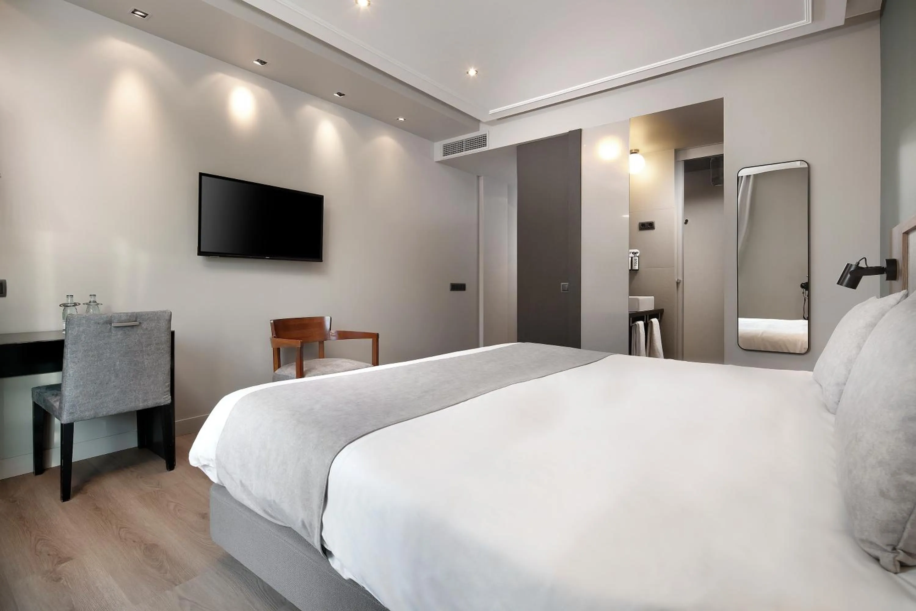 Bed in Wilson Boutique Hotel