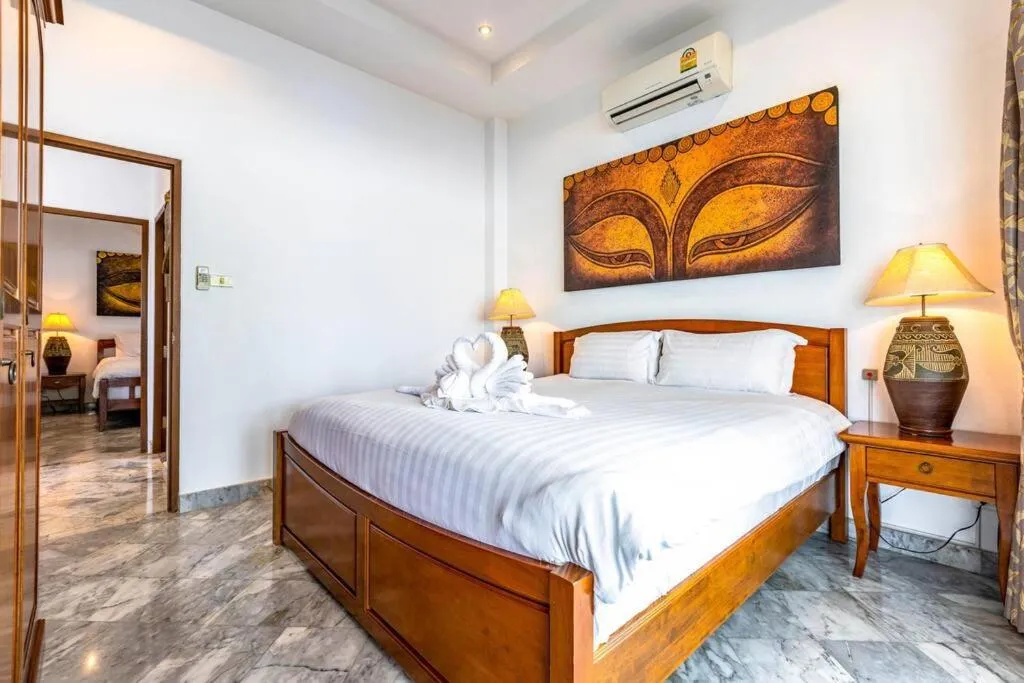 Bed in Private 3 Bedroom Pool Villa PP10