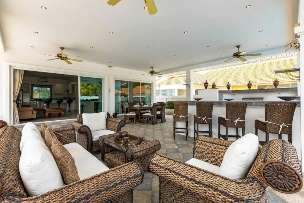 Private 3 Bedroom Pool Villa PP10