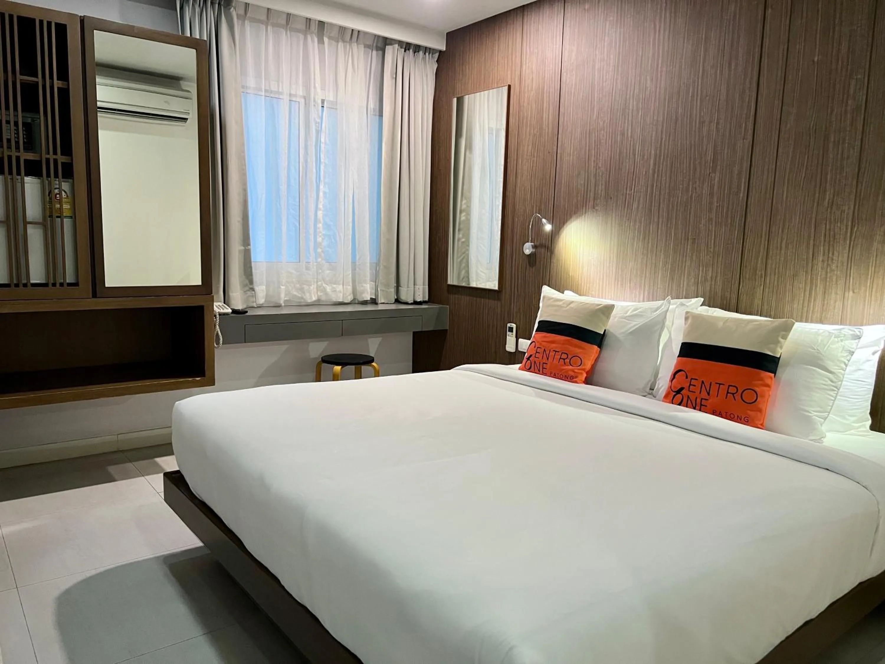 Photo of the whole room, Bed in Centro One Patong