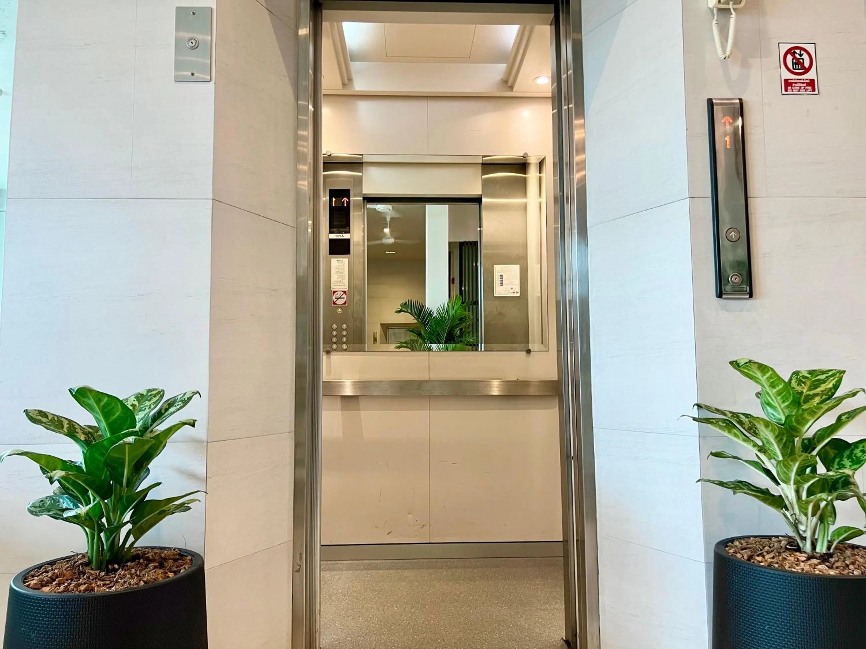 Lobby or reception in Centro One Patong