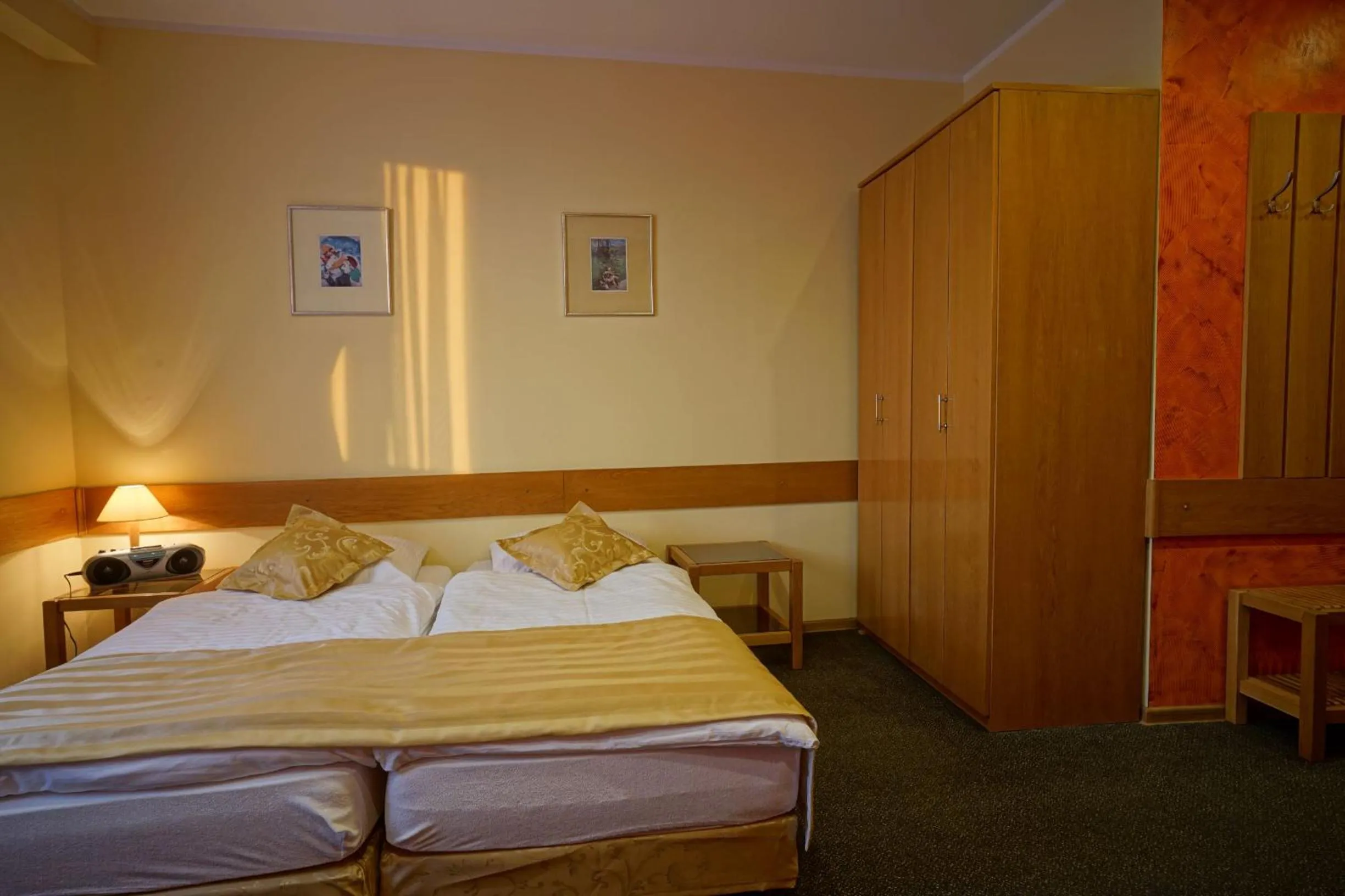 Bed in Noclegi w Lublińcu Lubex