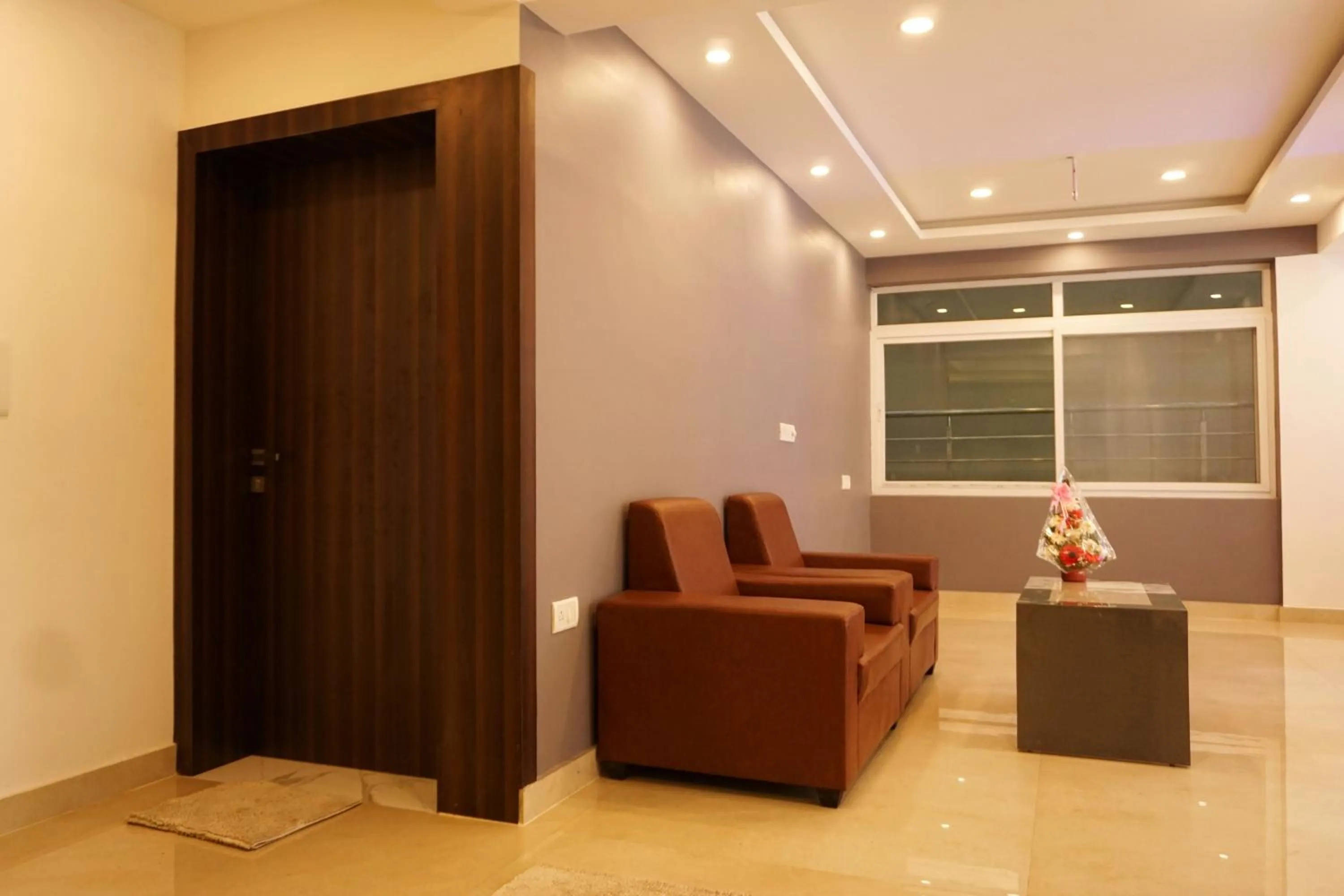 Lobby or reception in Gateway Inn