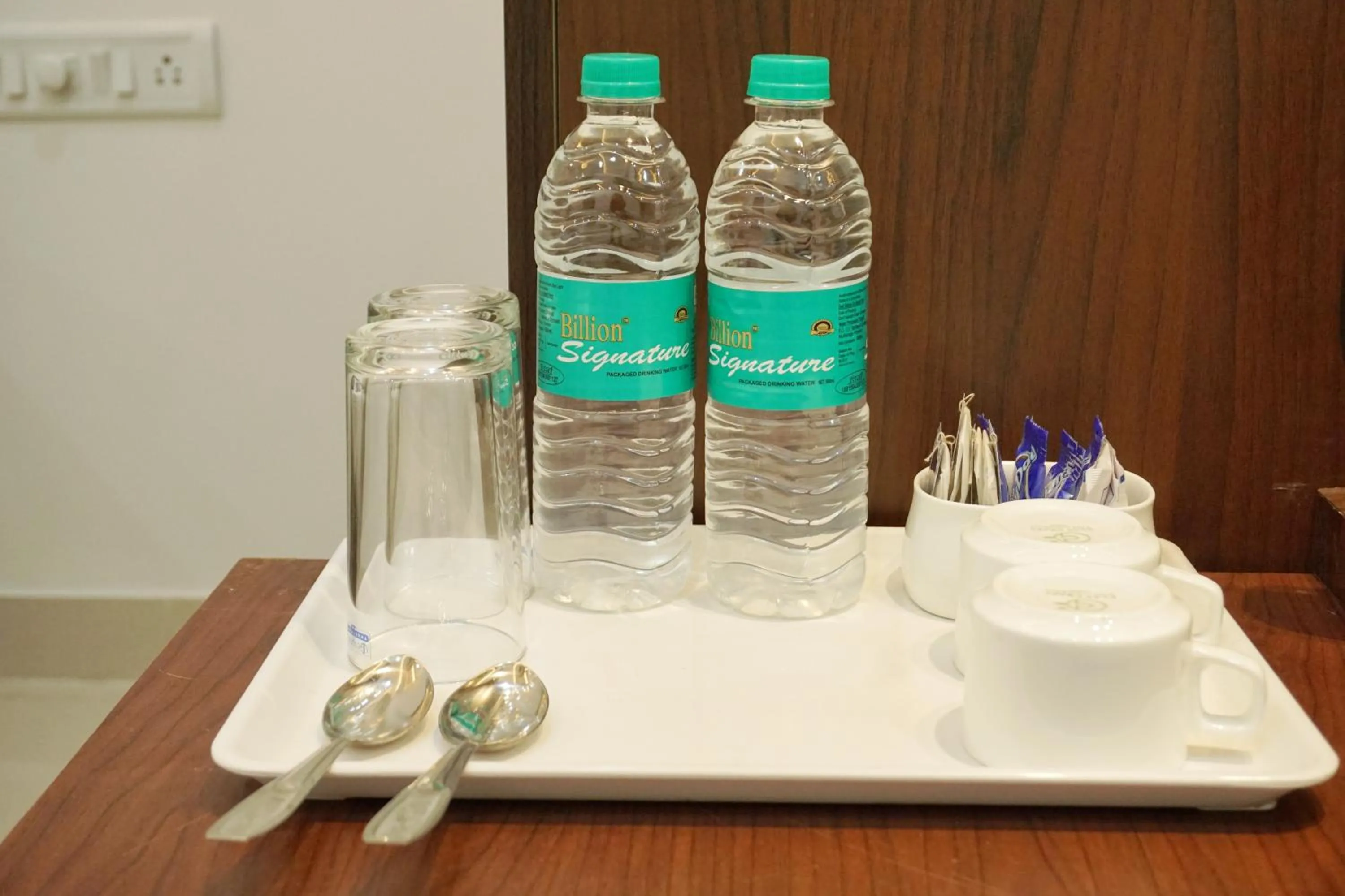 Coffee/tea facilities in Gateway Inn