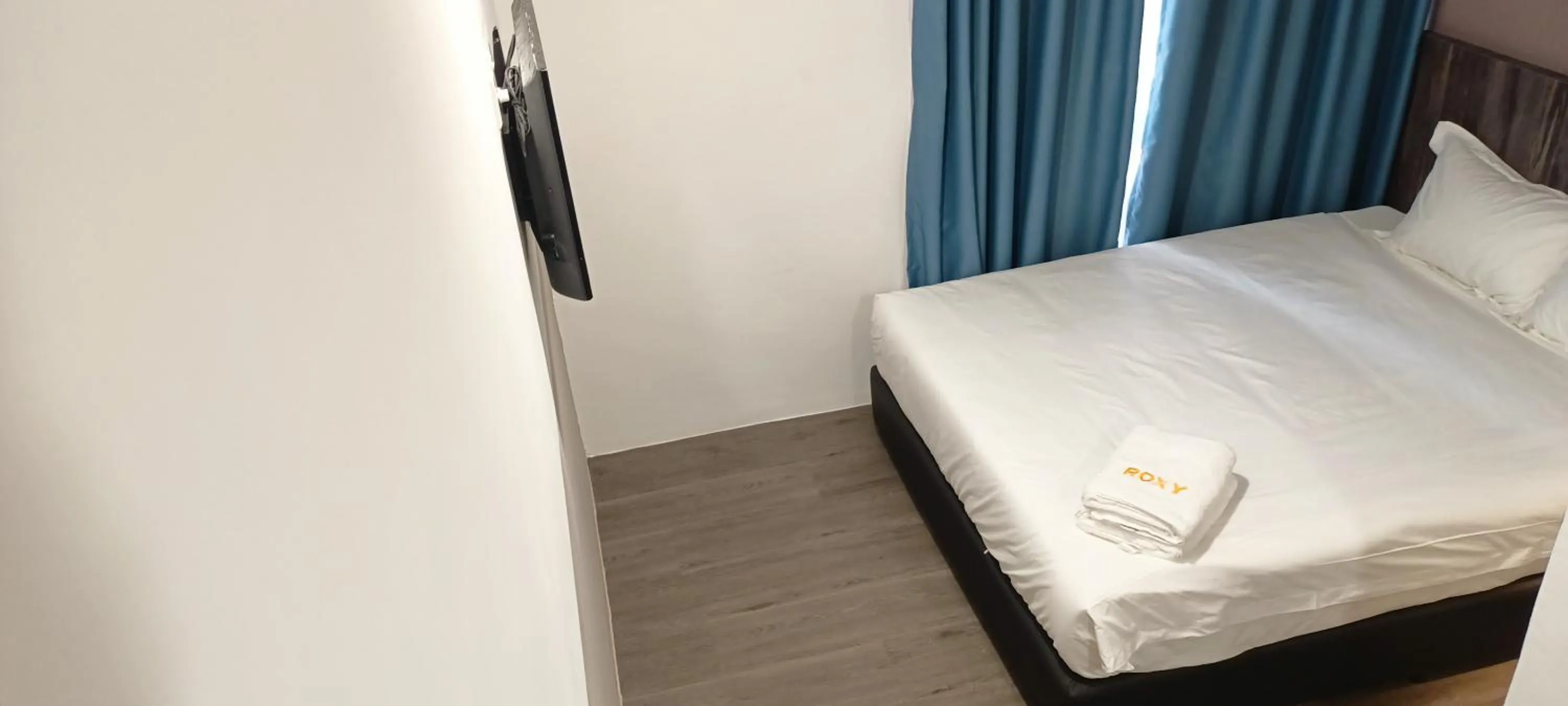 Photo of the whole room, Bed in Roxy Hotel Sri Aman