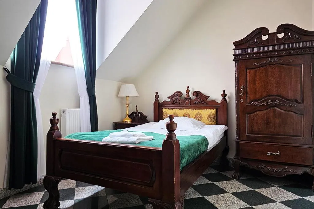 Zielony Kompleks Dwór Ostoya