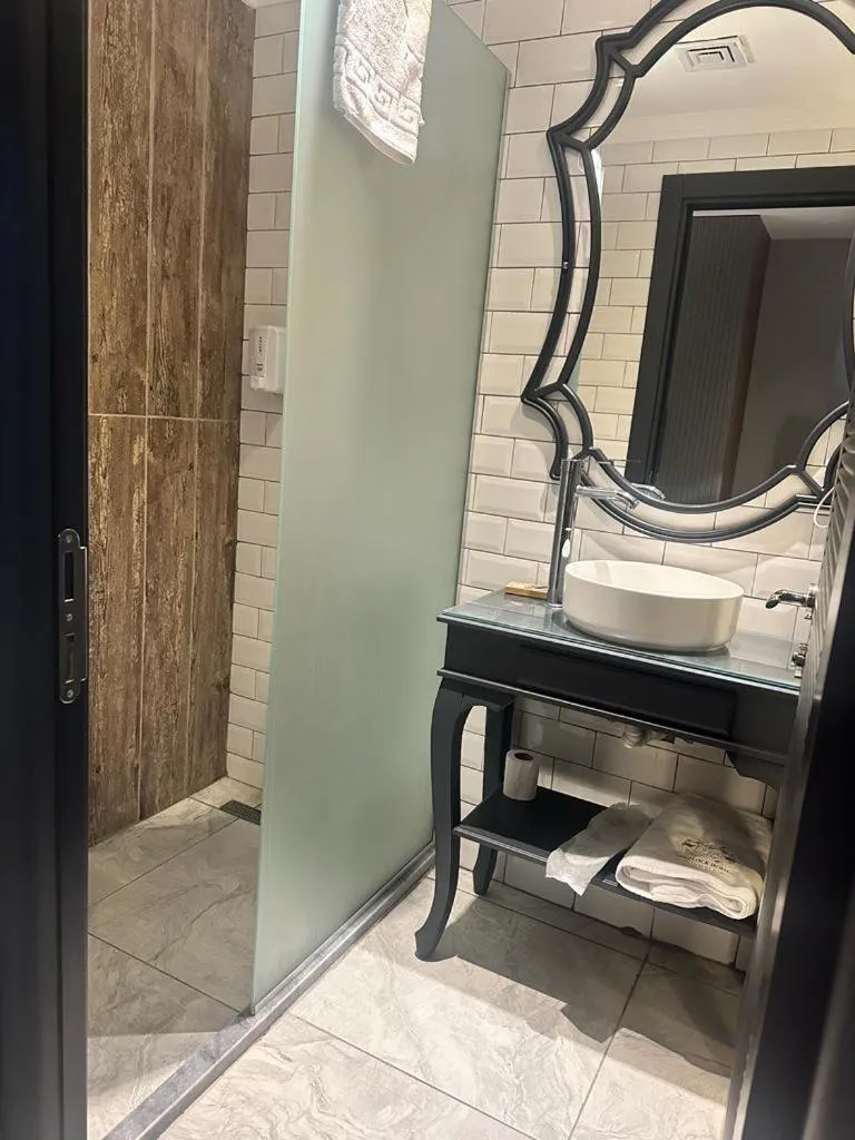 Bathroom in SHERLOCK HOMES HOTELS