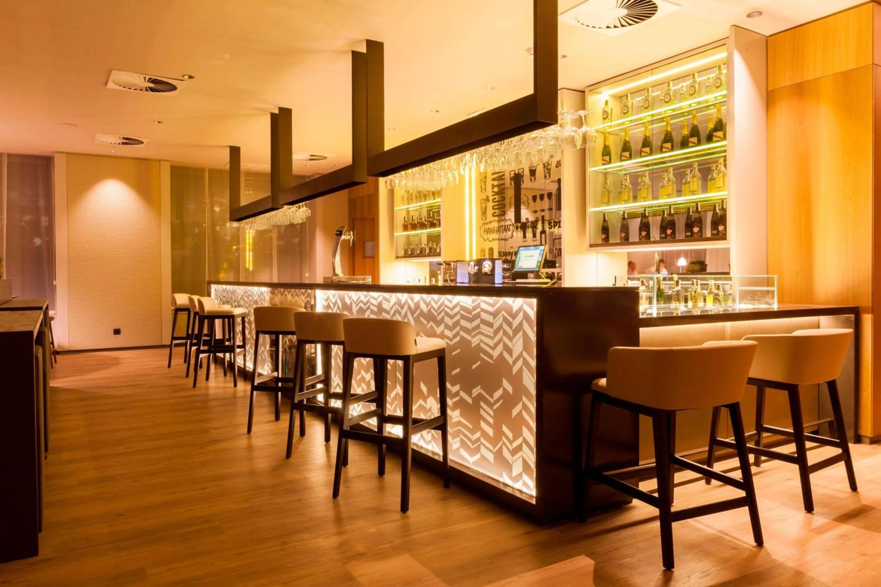 Lounge or bar in AC Hotel Diagonal L'Illa by Marriott