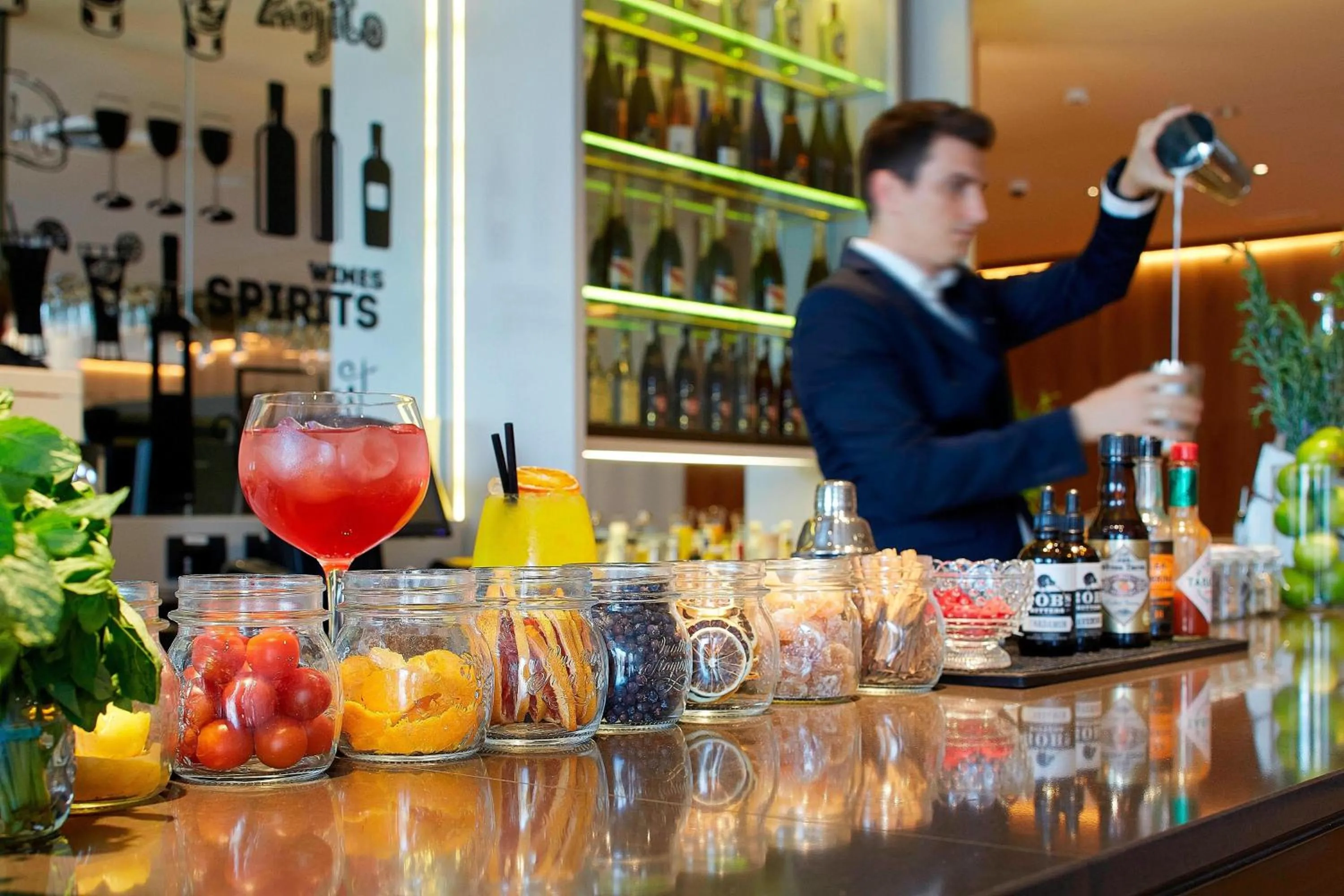 Lounge or bar in AC Hotel Diagonal L'Illa by Marriott