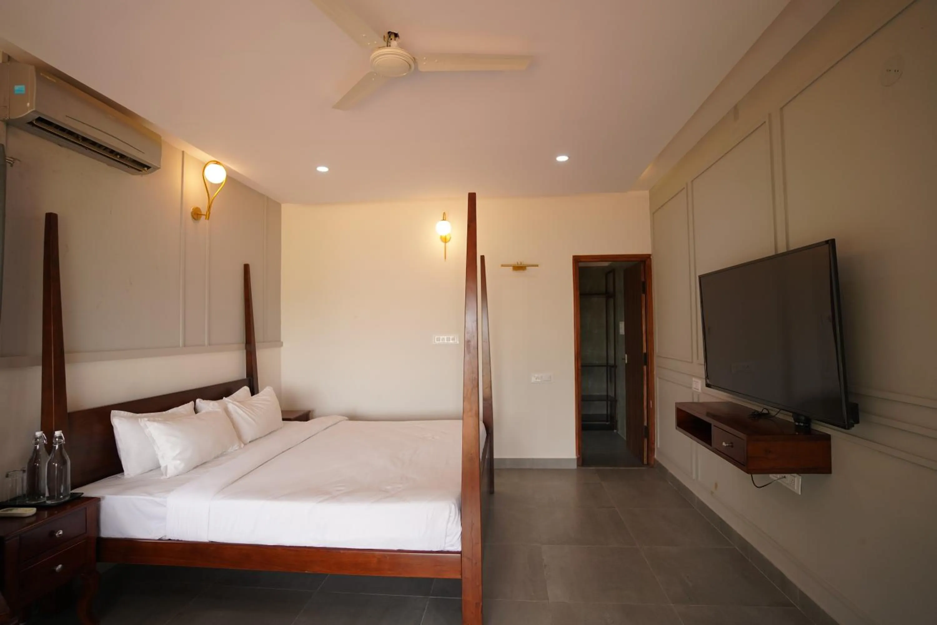 Bed in Ravishing Retreat Resort