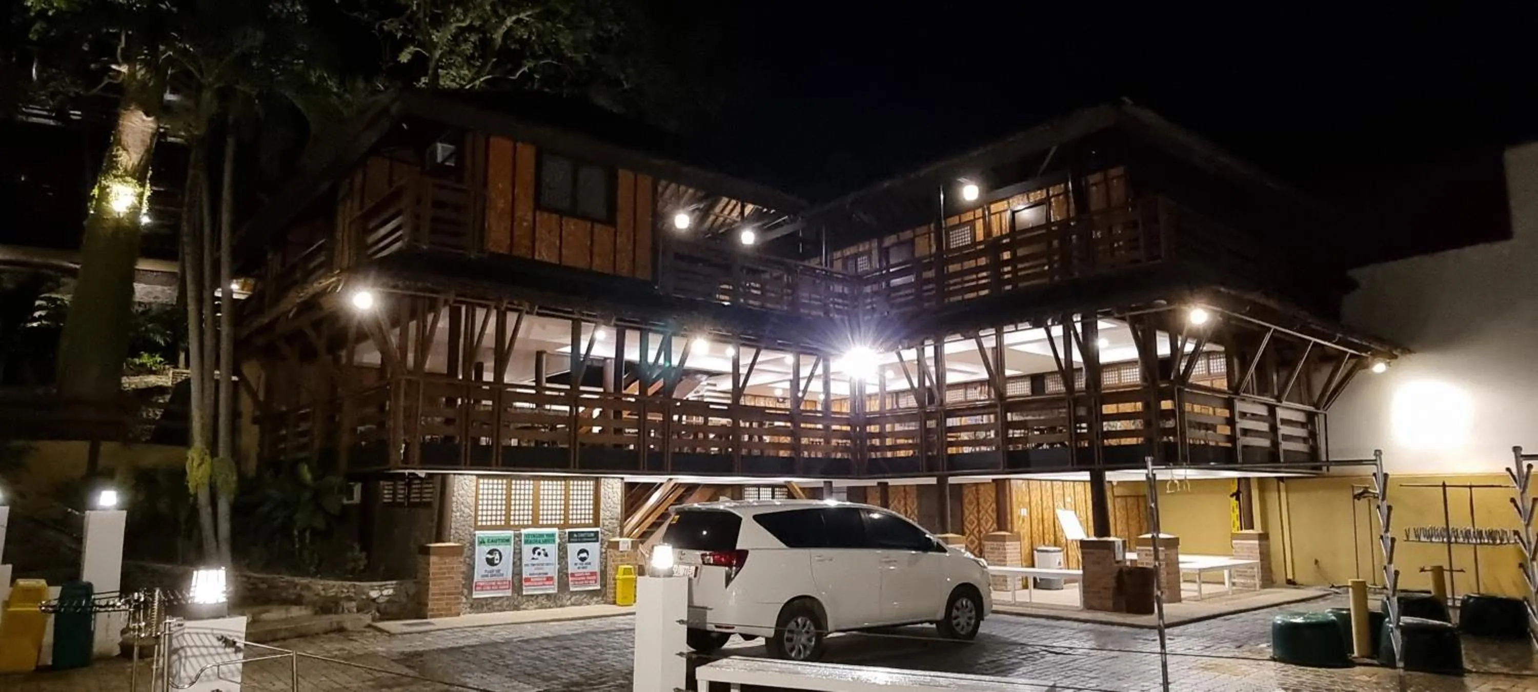 Property building in Aquaventure Reef Club