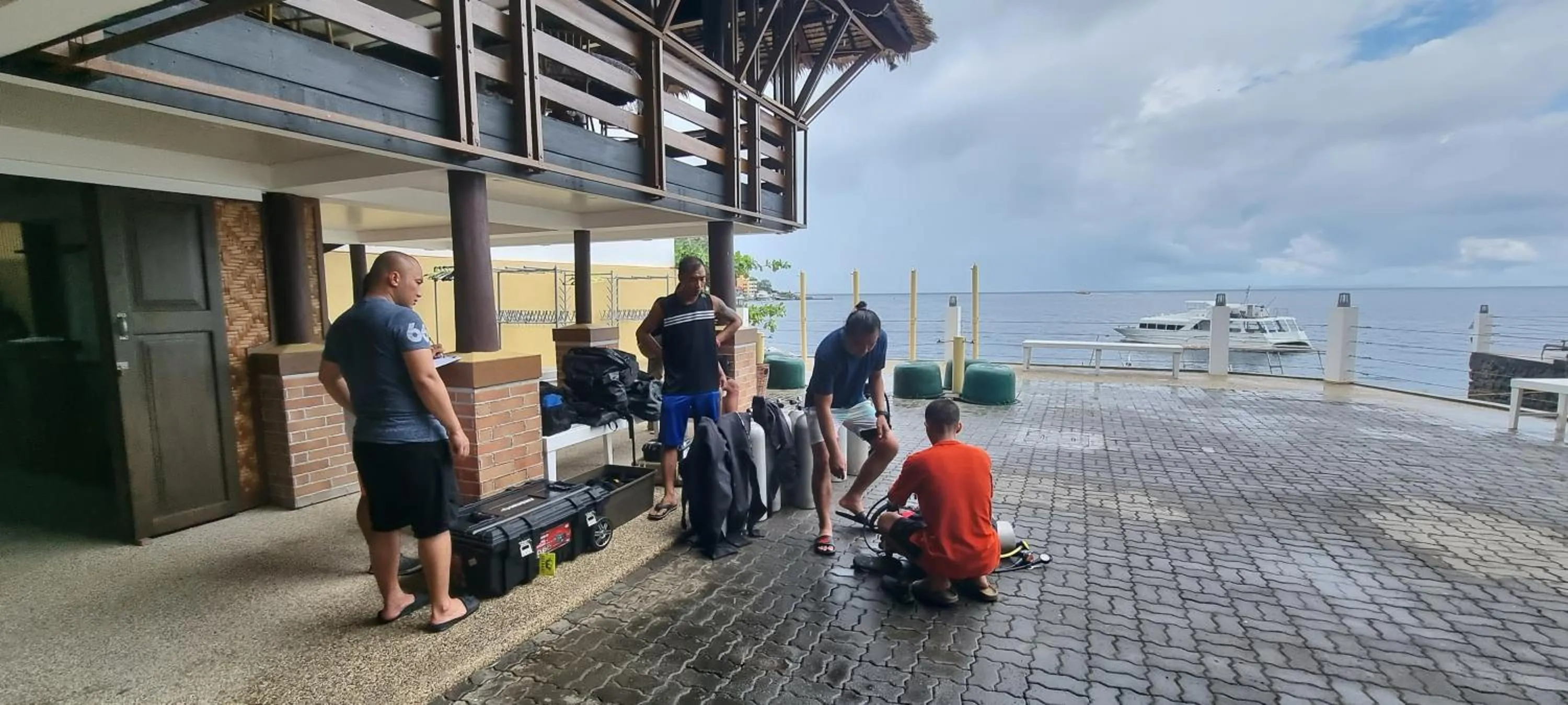 Day in Aquaventure Reef Club