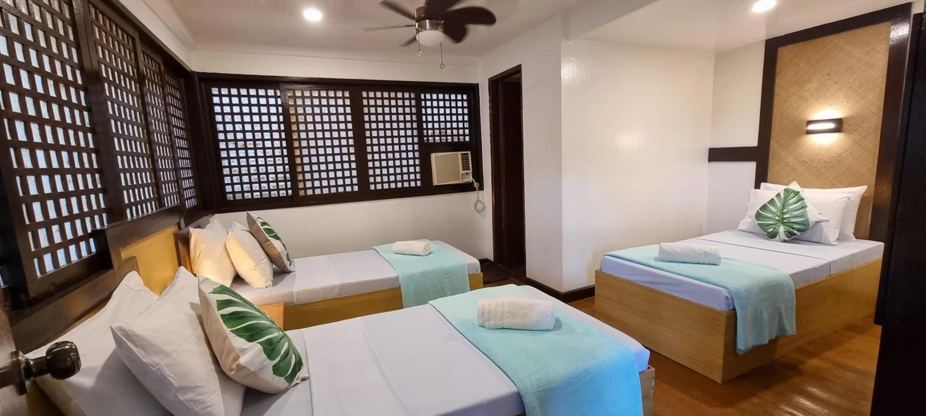 Bedroom, Bed in Aquaventure Reef Club