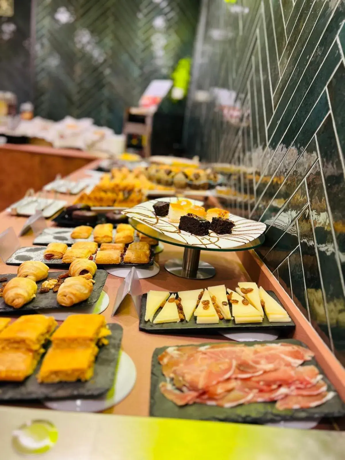 Breakfast in Hotel Viladomat Breakfast in Hotel Viladomat