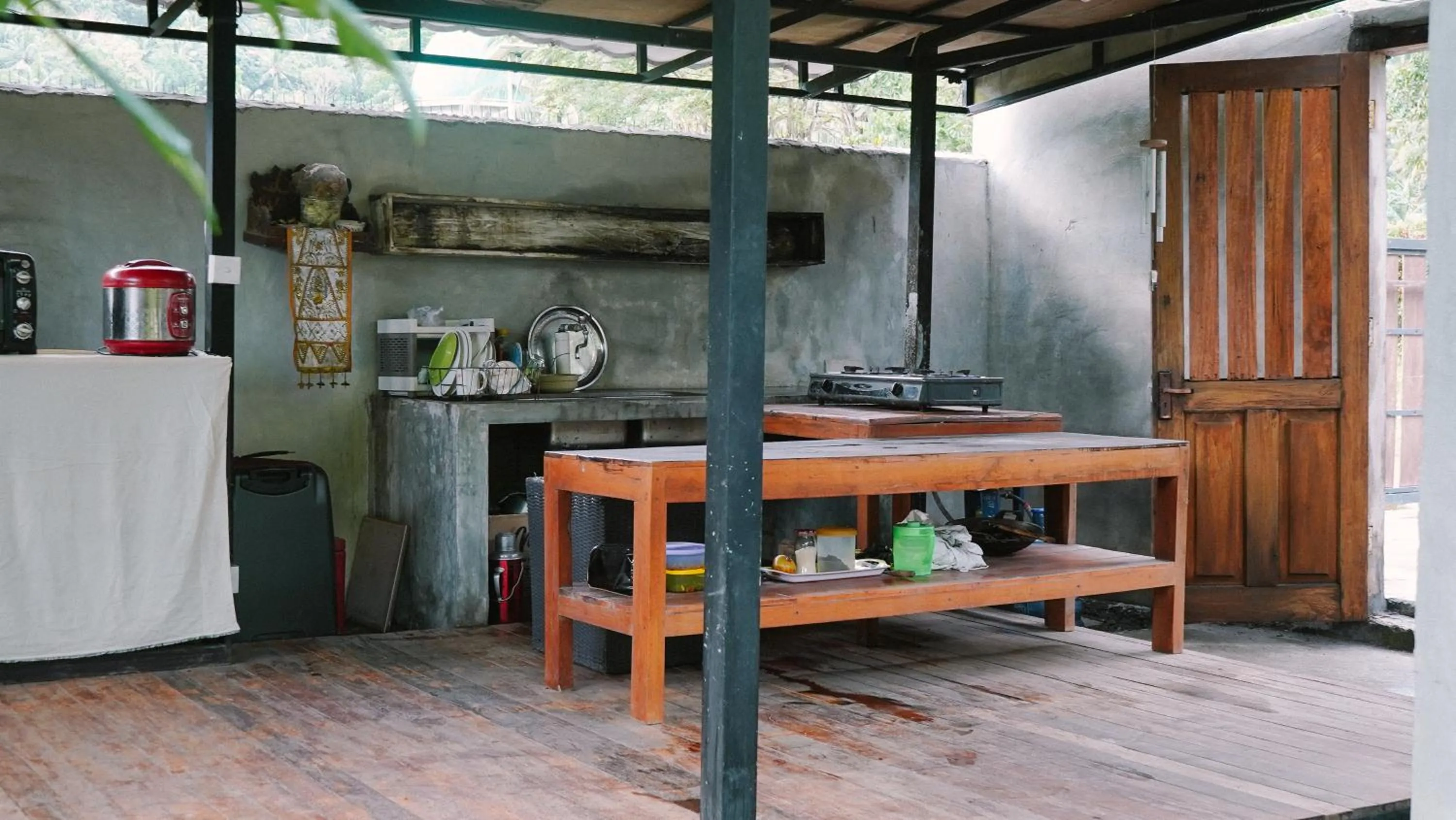 Kitchen or kitchenette in Lullabi Lumbung Villa