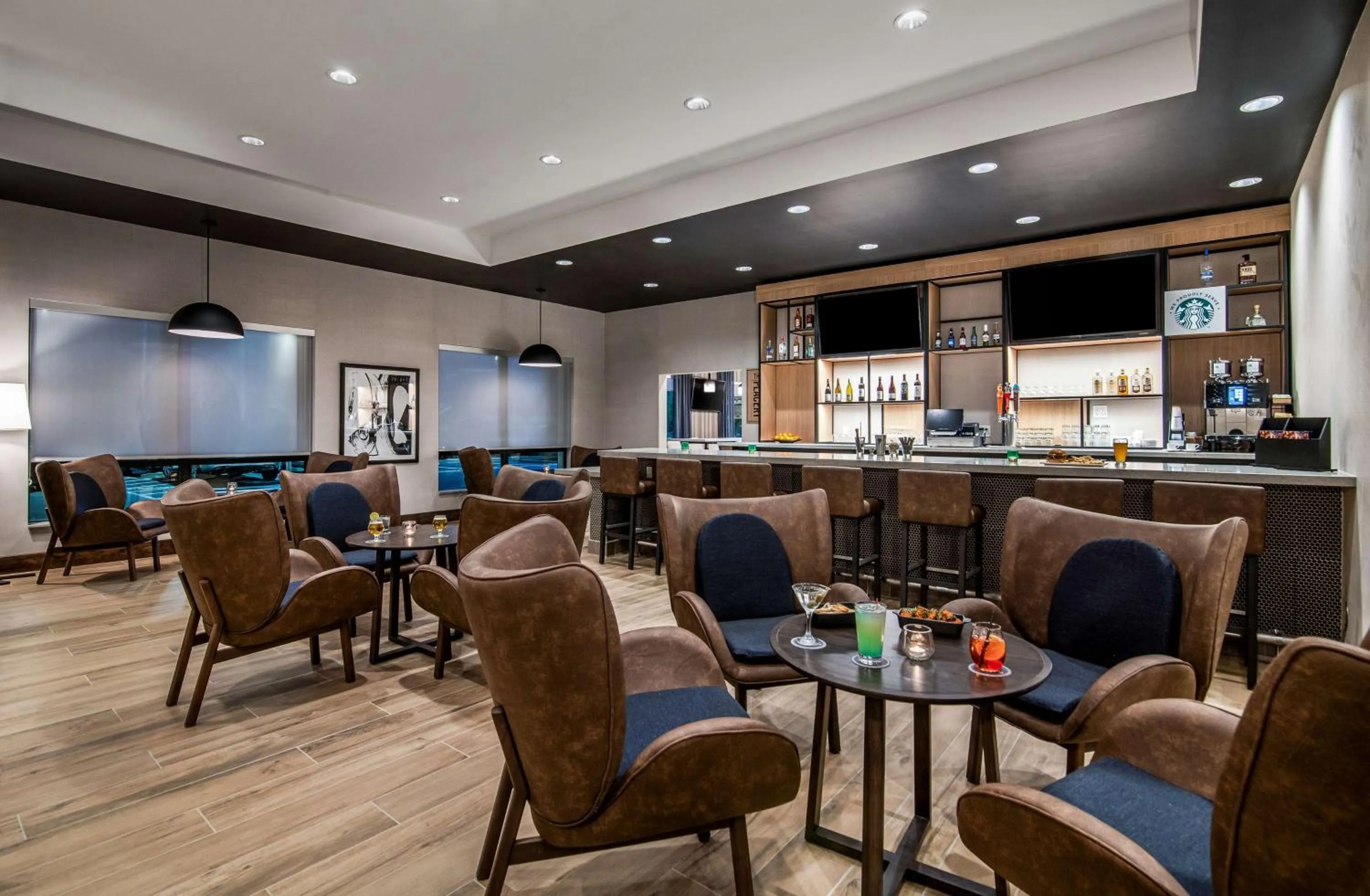 Restaurant/places to eat in Hyatt Place Newark-Silicon Valley