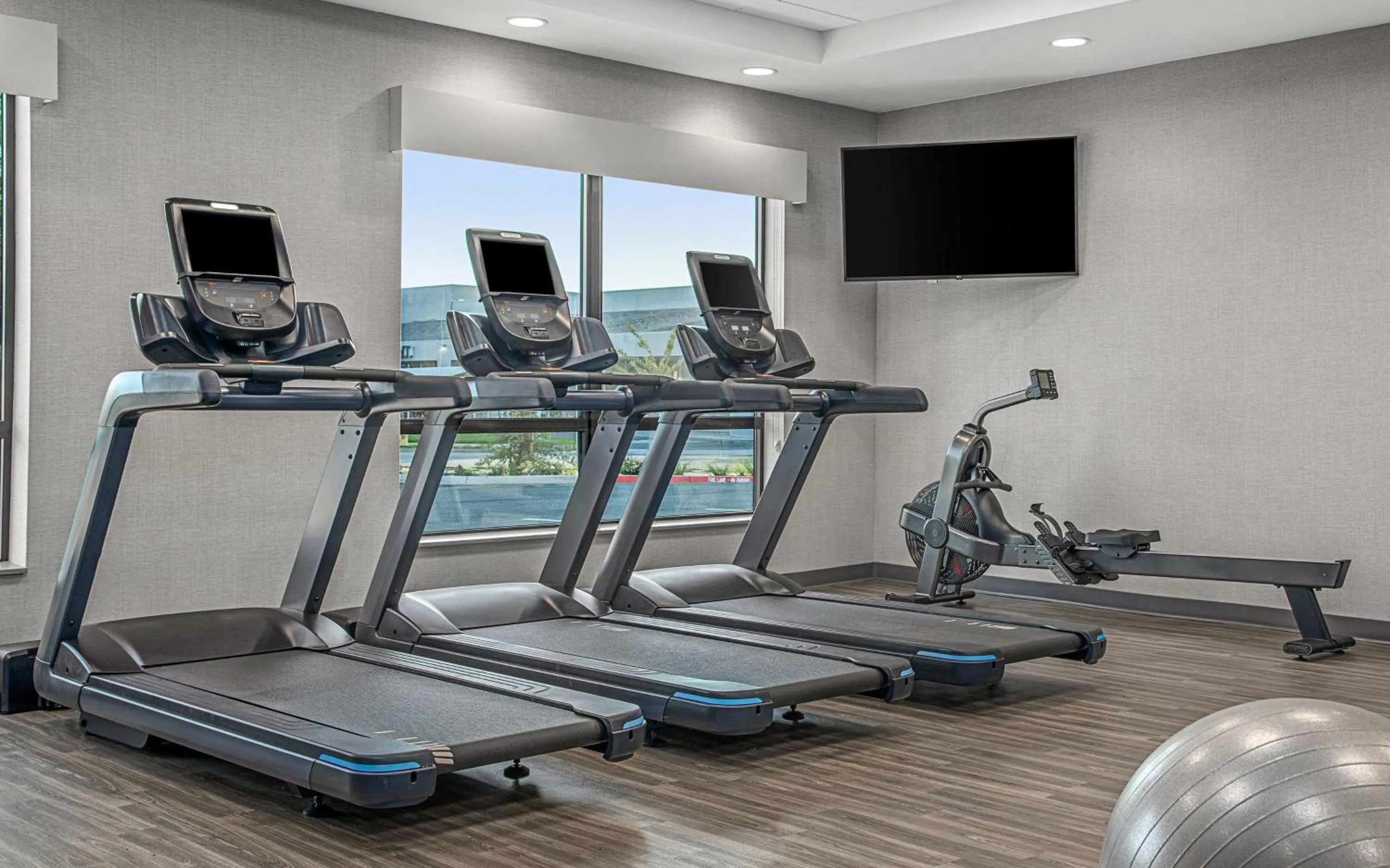 Fitness centre/facilities in Hyatt Place Newark-Silicon Valley
