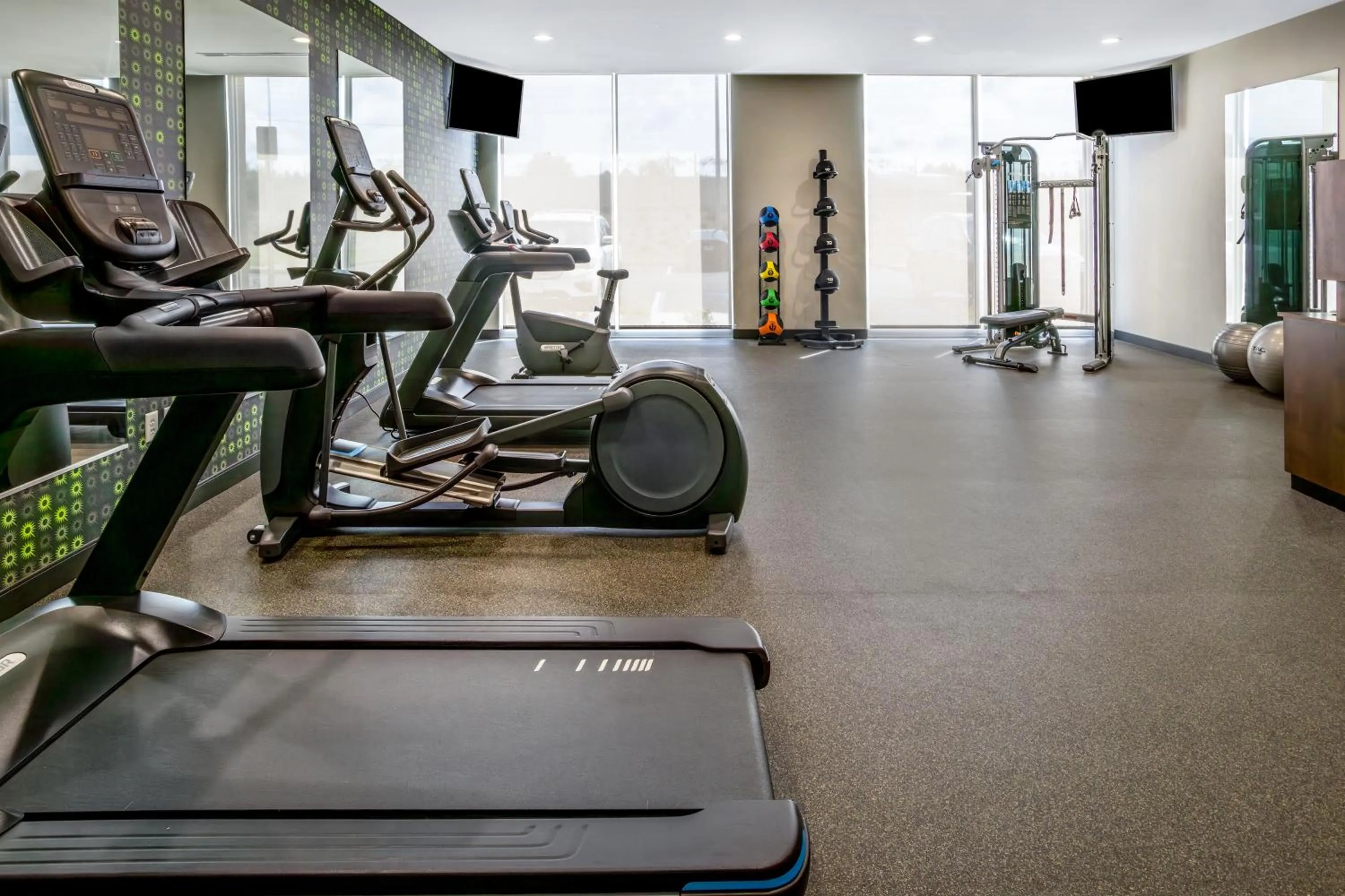 Fitness centre/facilities in La Quinta Inn & Suites by Wyndham Valdosta