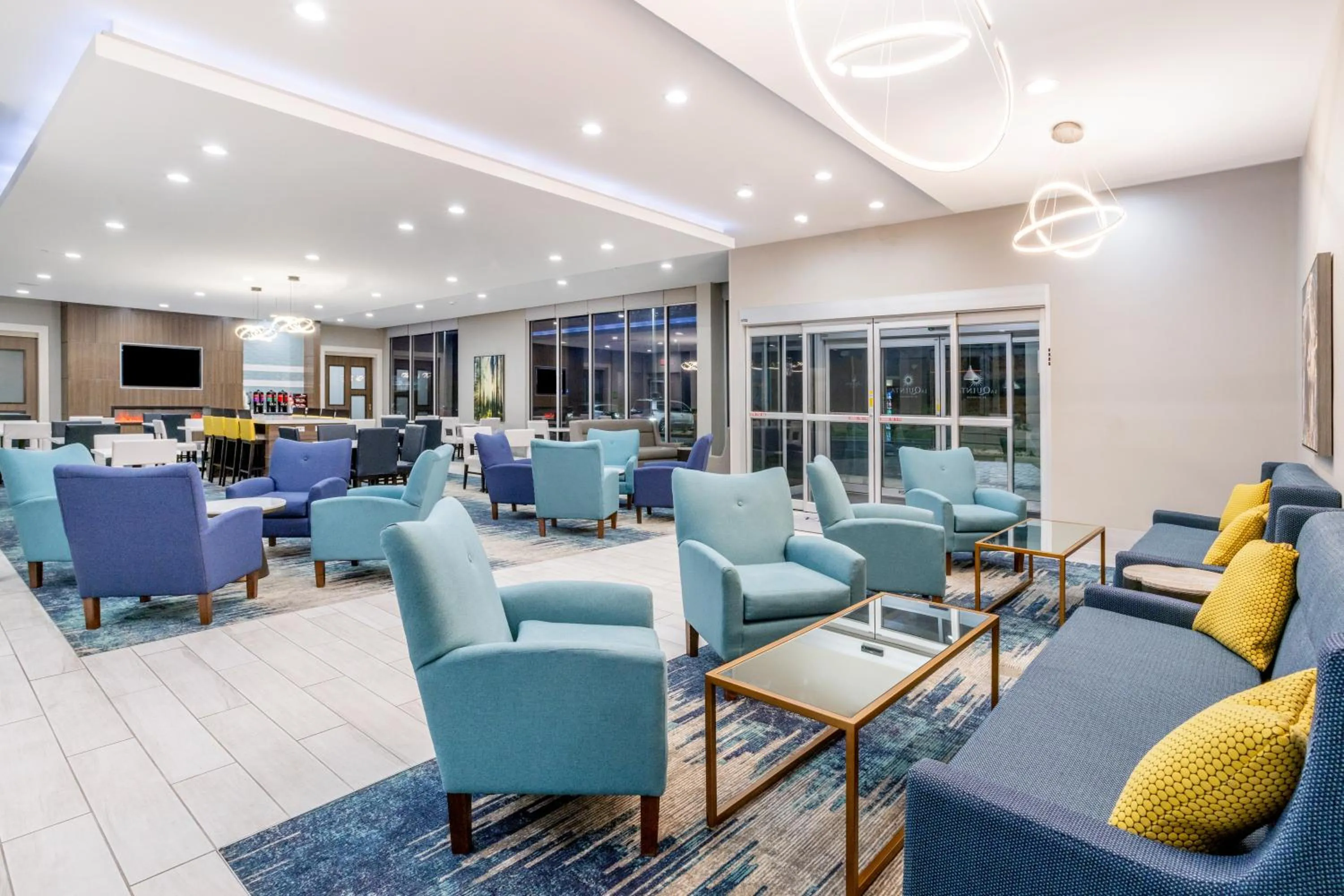 Lobby or reception in La Quinta Inn & Suites by Wyndham Valdosta