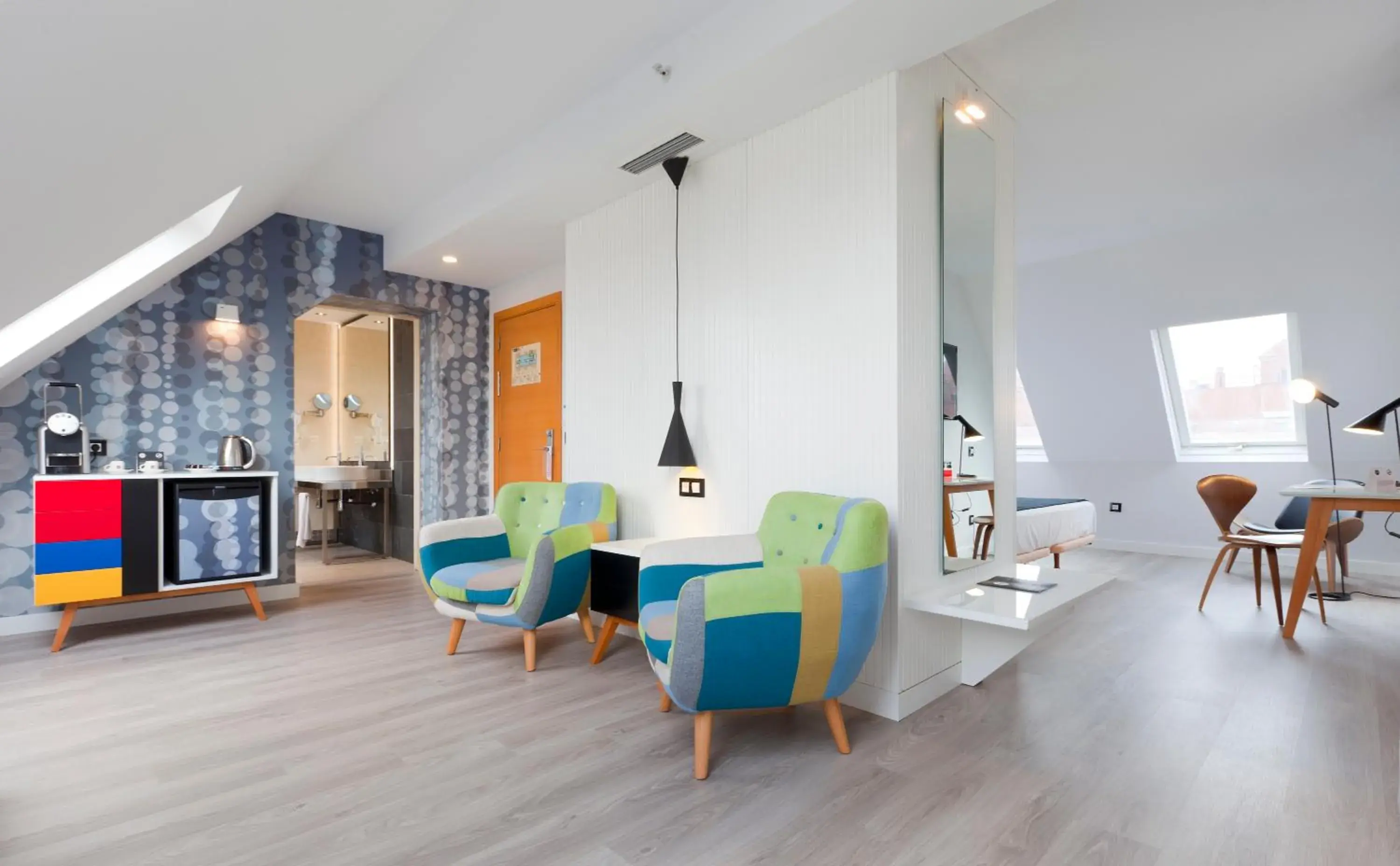 Photo of the whole room in Vértice Sevilla Photo of the whole room in Vértice Sevilla