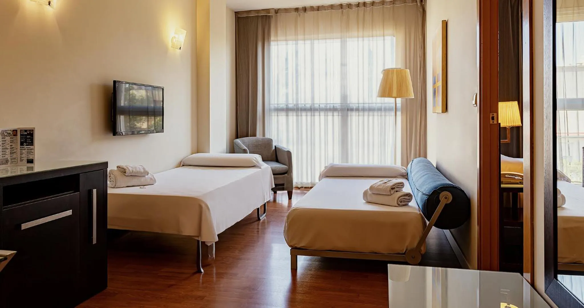 Bedroom, Bed in Vértice Sevilla