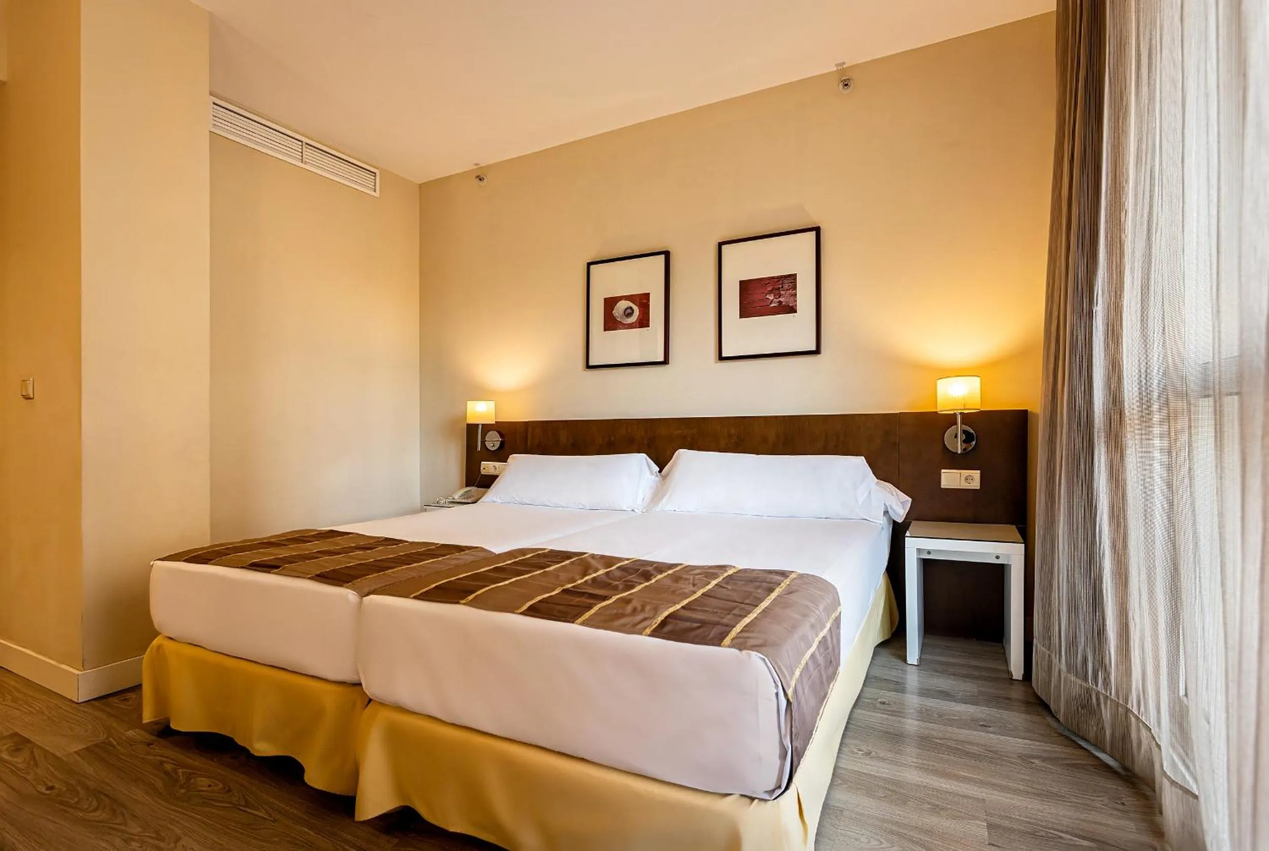 Bedroom, Bed in Vértice Sevilla