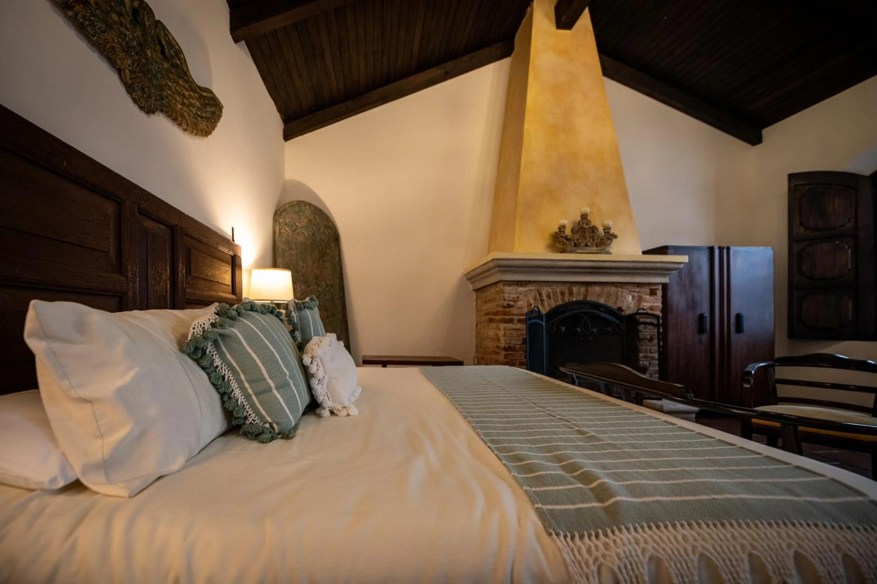 Bed in Hotel La Villa Serena