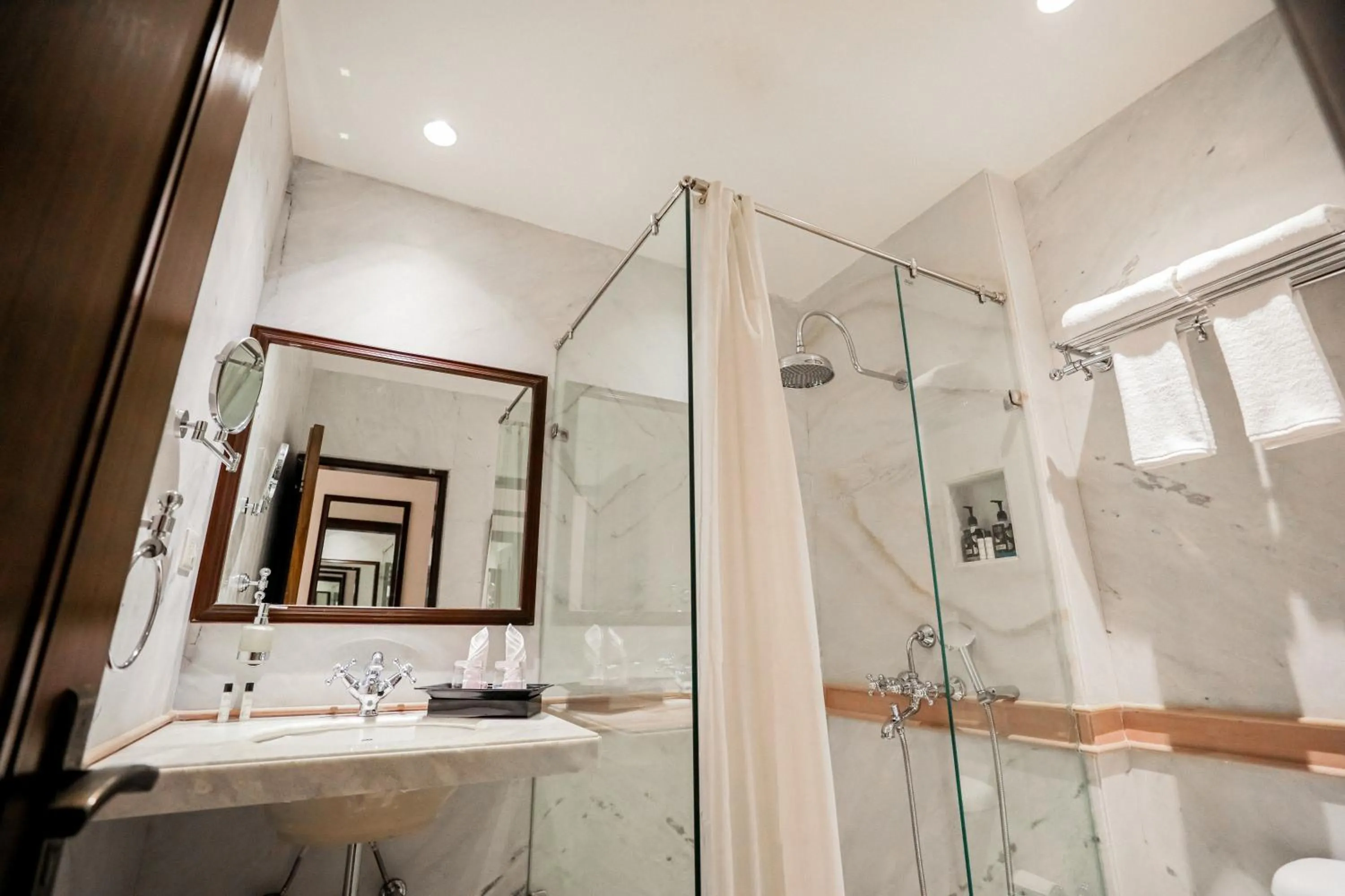 Bathroom in Saptapuri by Royal Orchid Hotels Limited Varanasi