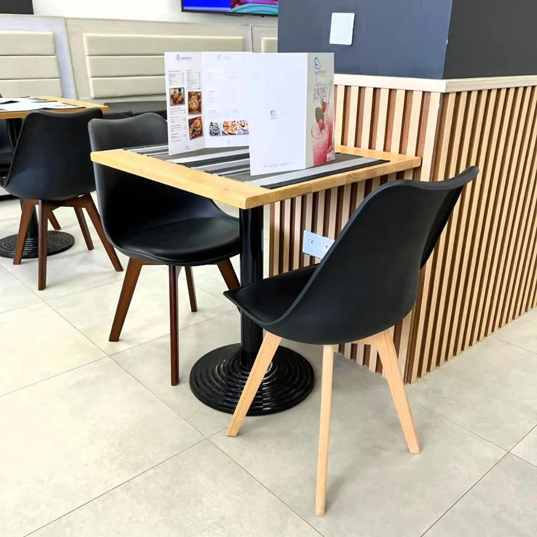 Restaurant/places to eat in Waypoint Suites - Appartements meublés