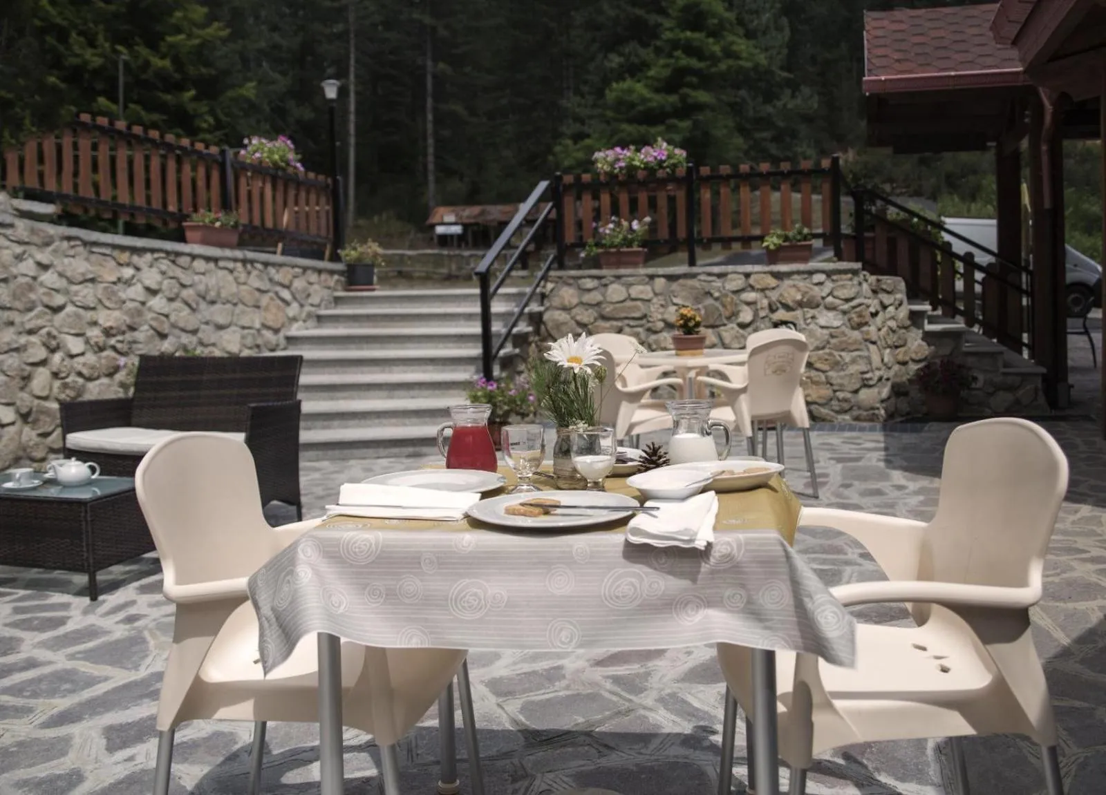 Garden view in Hotel Palaghiaccio