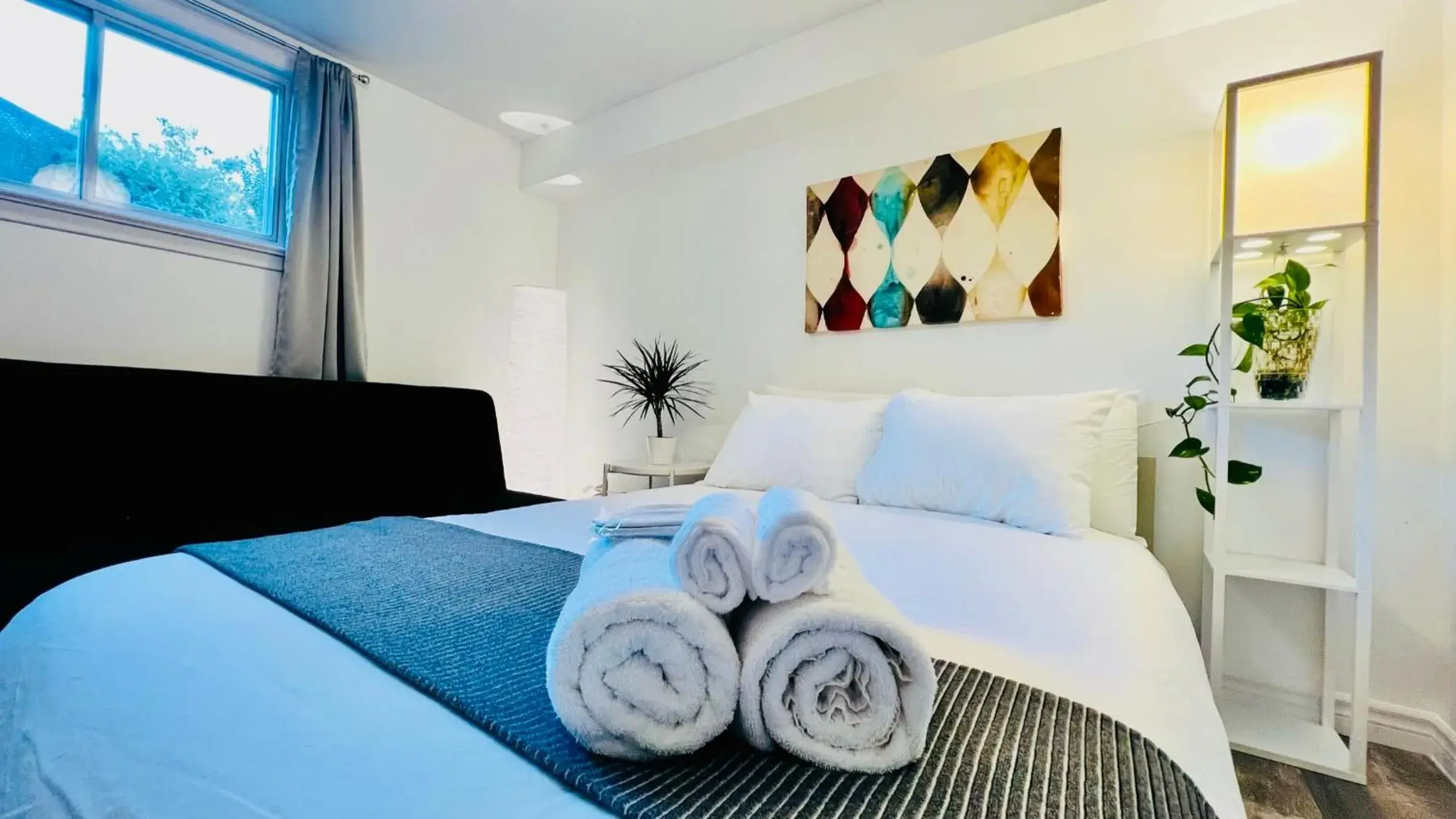 View (from property/room) in Toronto Bed & Breakfast - Free parking View (from property/room) in Toronto Bed & Breakfast - Free parking