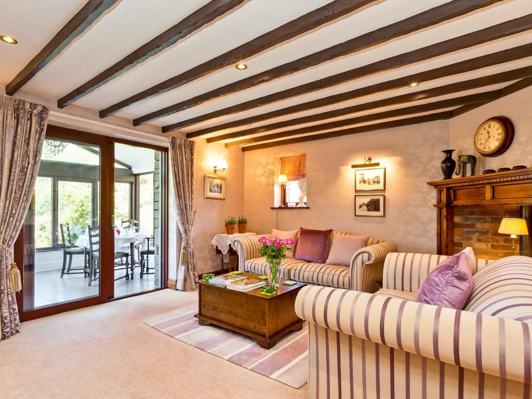 Living room in Hill Crest Country Guest House