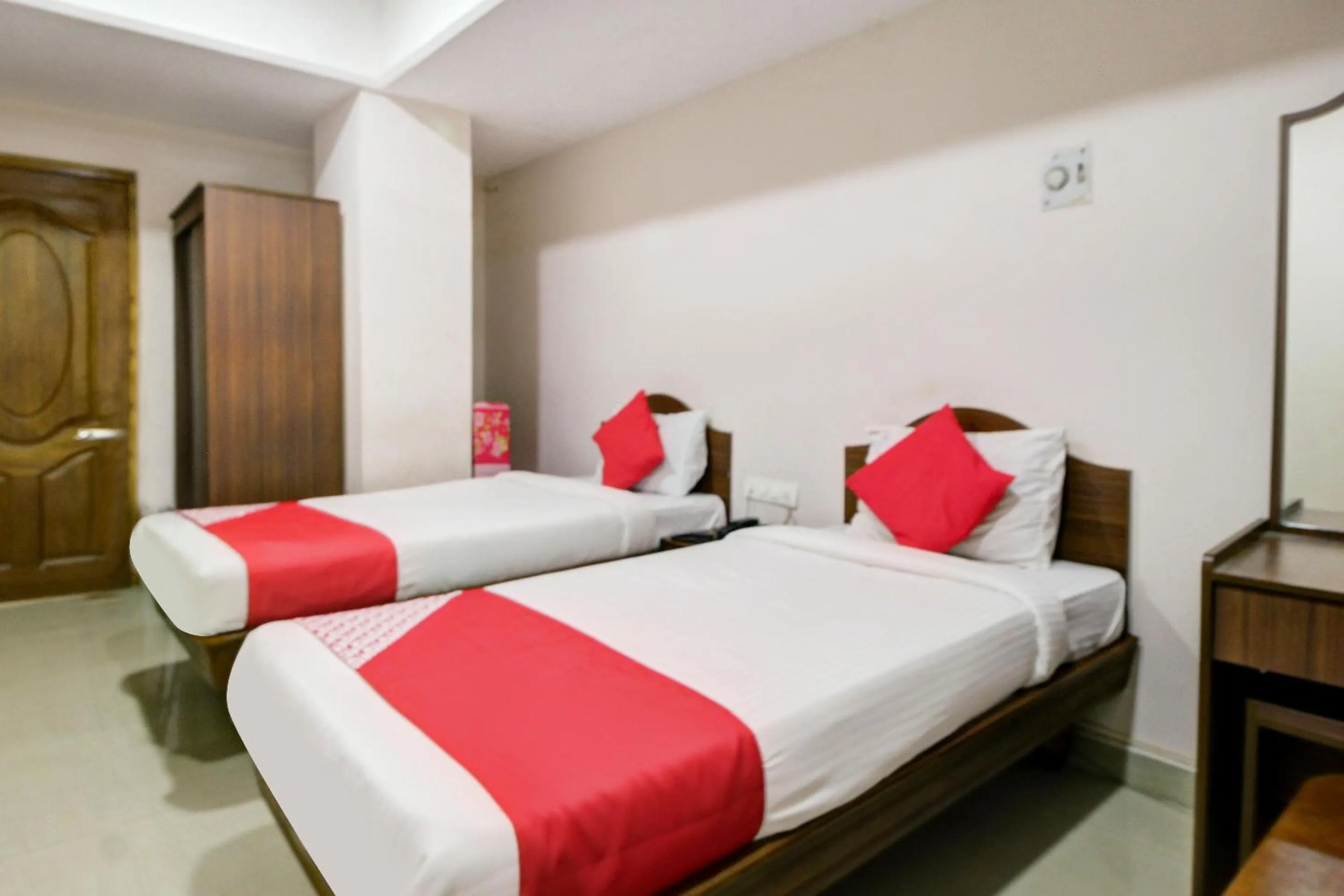 Bedroom in Hotel O Ksp Lodge