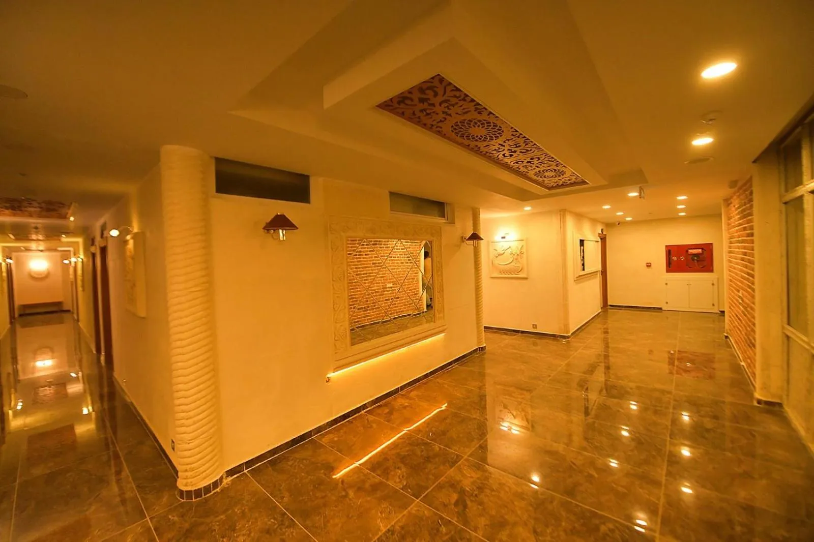 MİDYAT LADİNOS OTEL