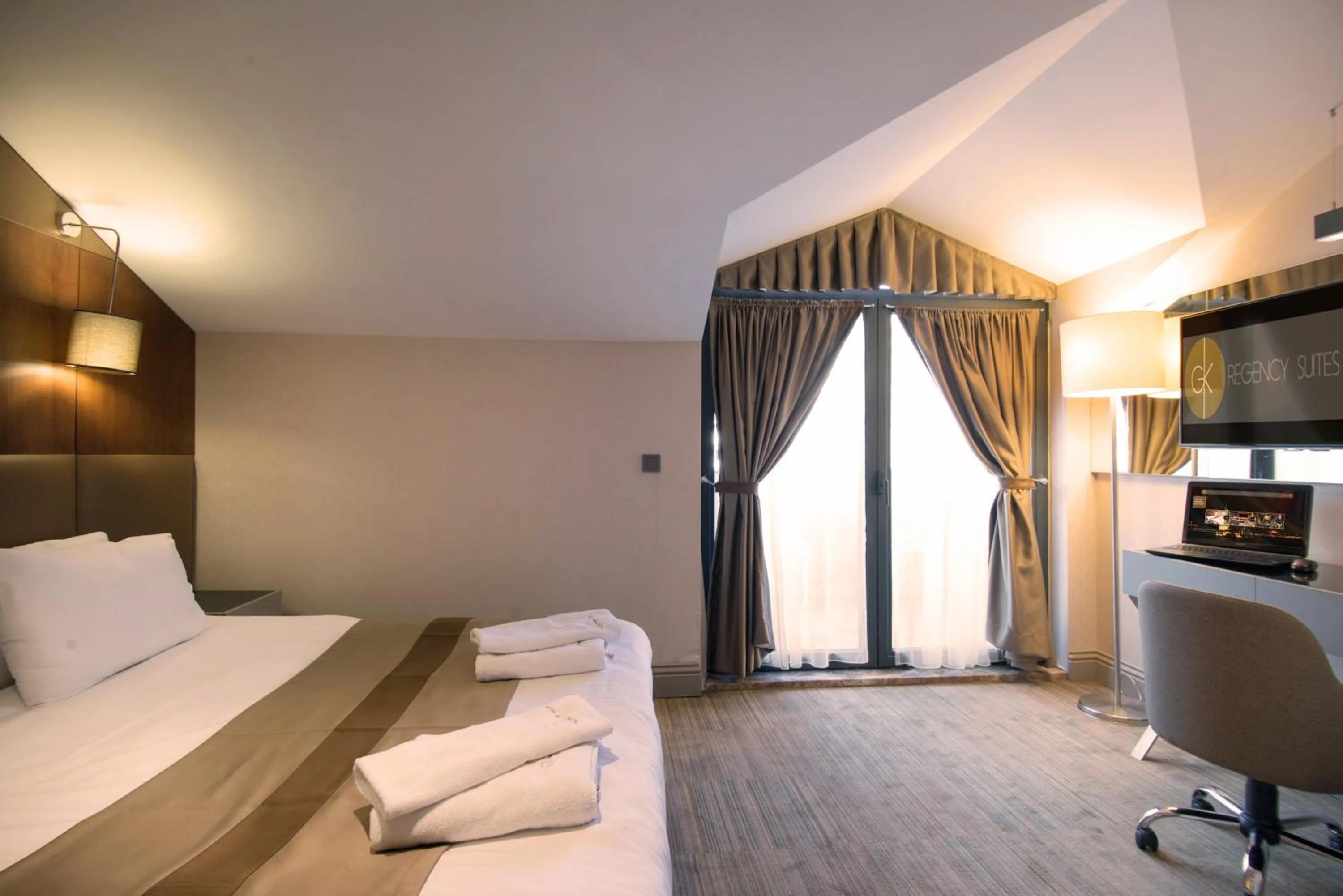 Photo of the whole room in GK Regency Suites Hotel