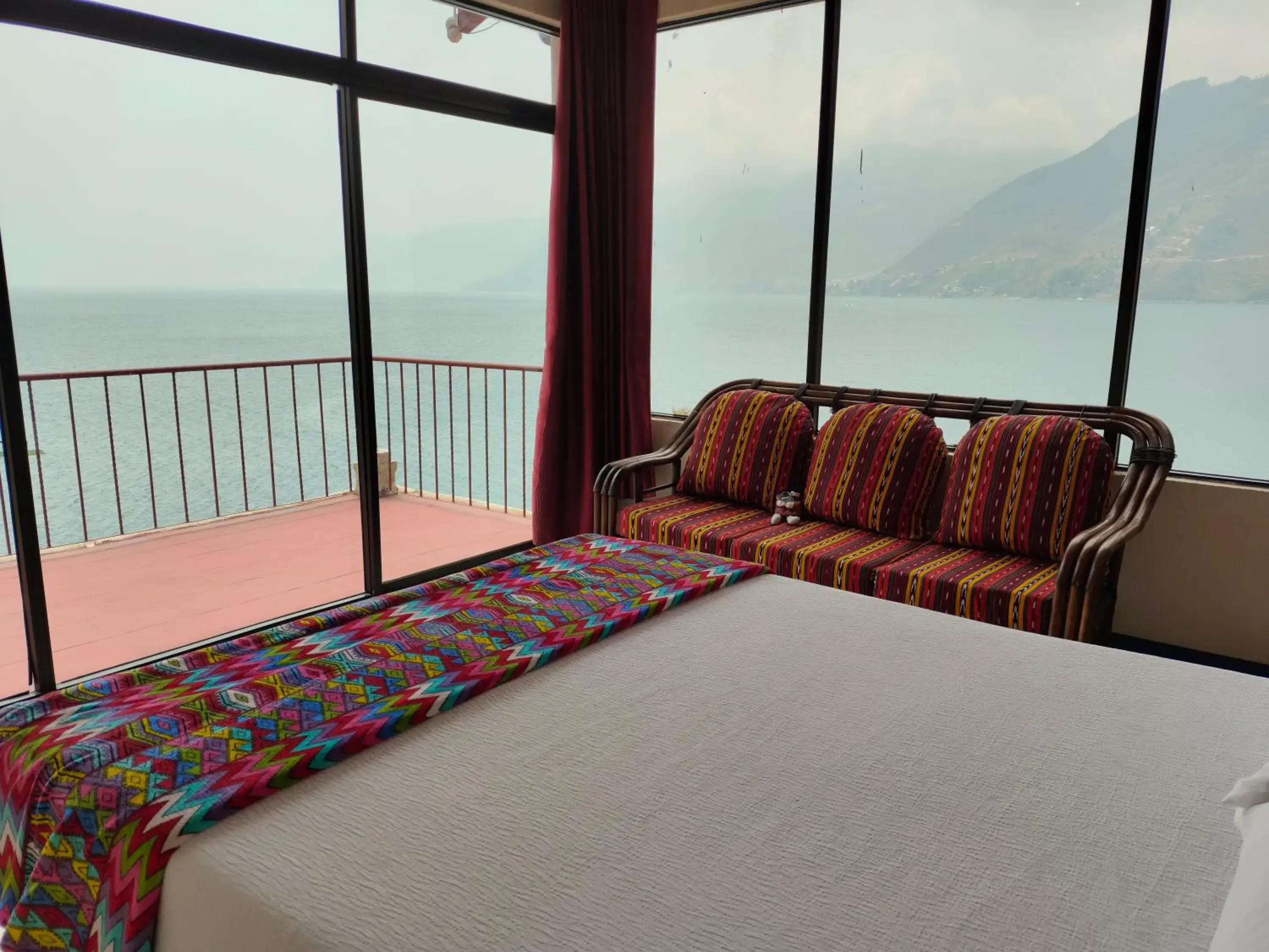 Two-Bedroom Suite with Terrace in Hotel Restaurante La Villa de los Dioses Two-Bedroom Suite with Terrace in Hotel Restaurante La Villa de los Dioses