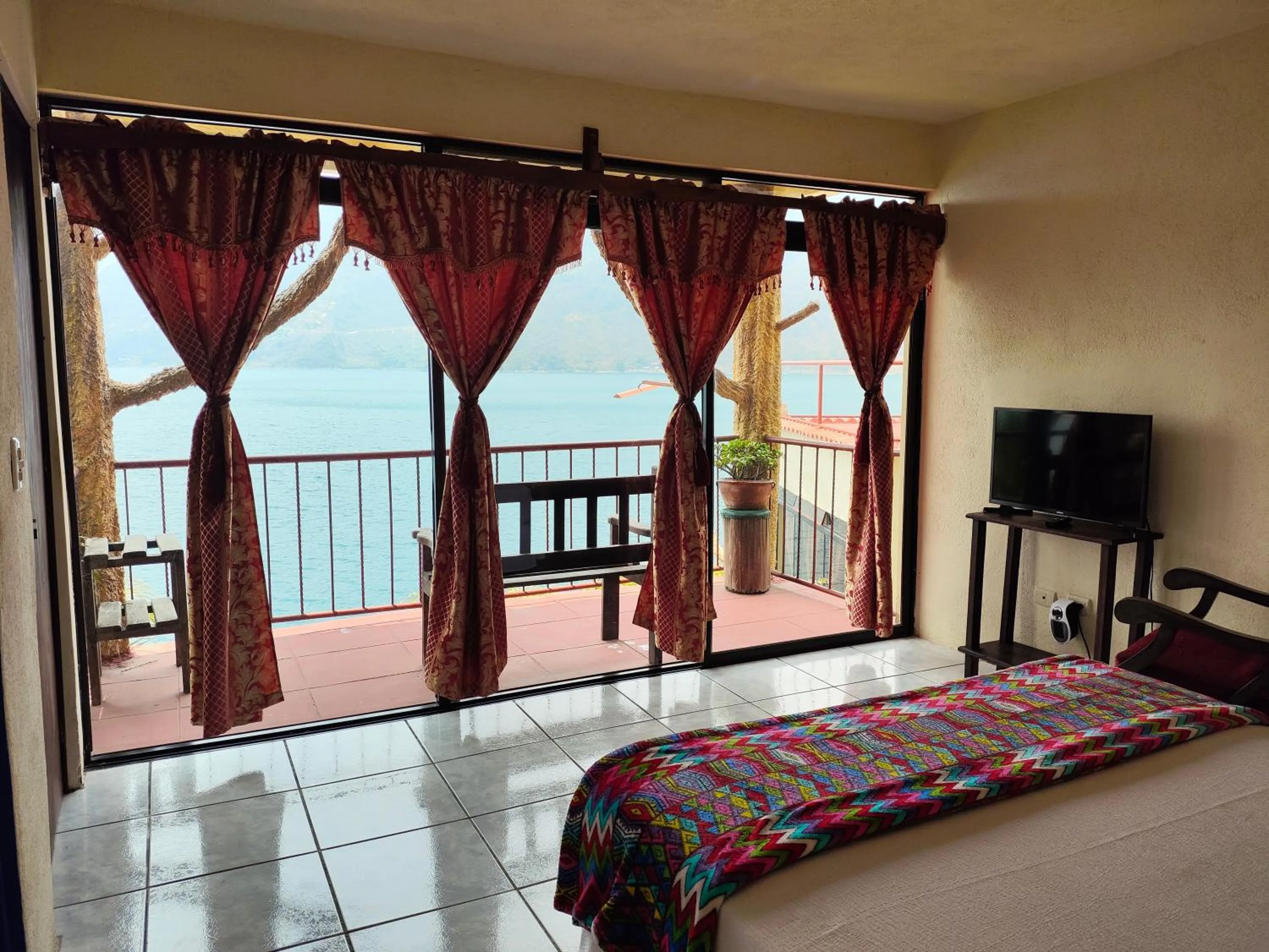 Bed in Hotel Restaurante La Villa de los Dioses