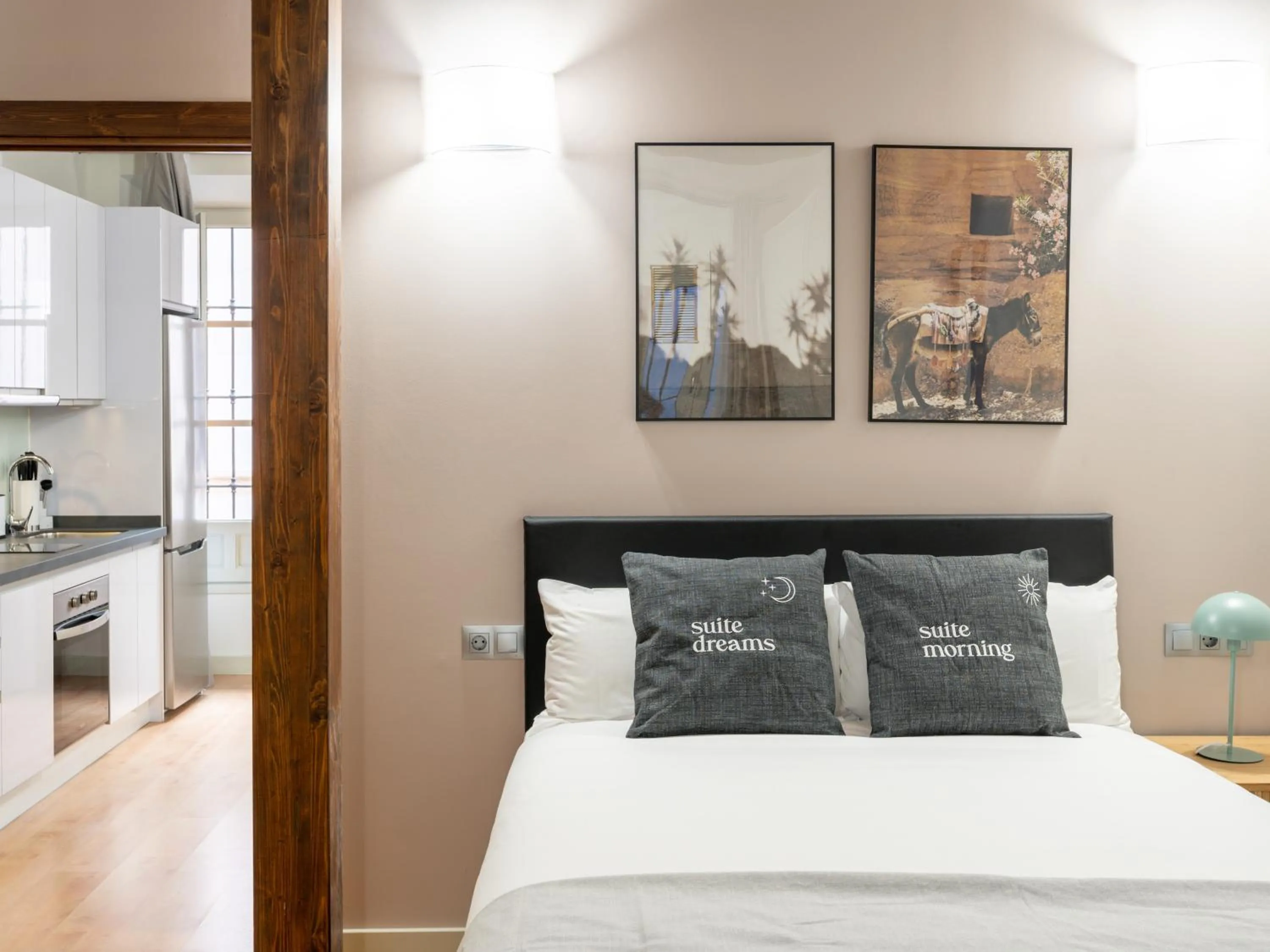 Bed in Limehome Granada Calle Mirasol