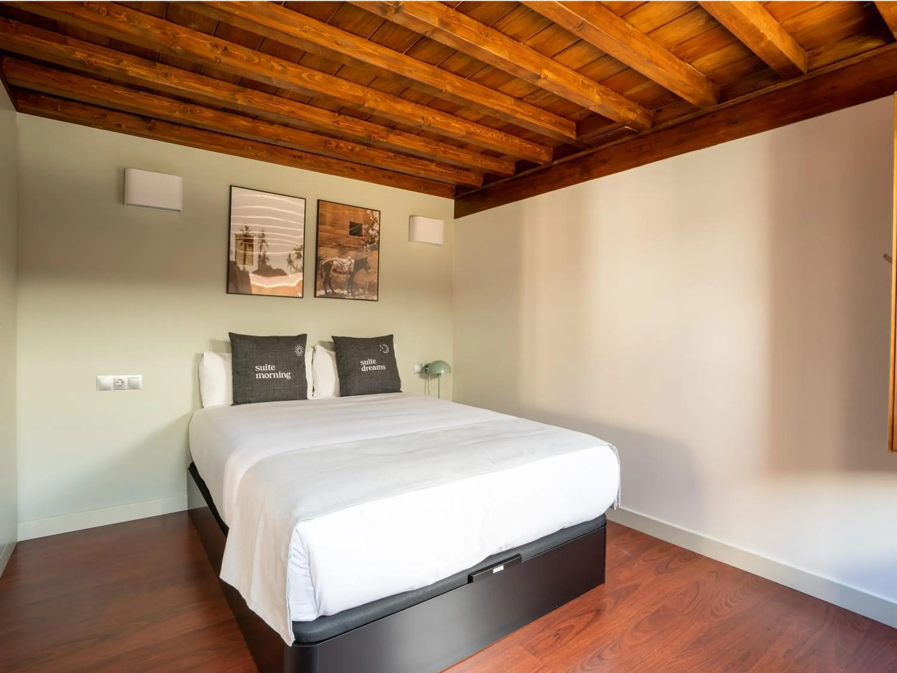 One-Bedroom Apartment with Rooftop Terrace in Limehome Granada Calle Mirasol One-Bedroom Apartment with Rooftop Terrace in Limehome Granada Calle Mirasol