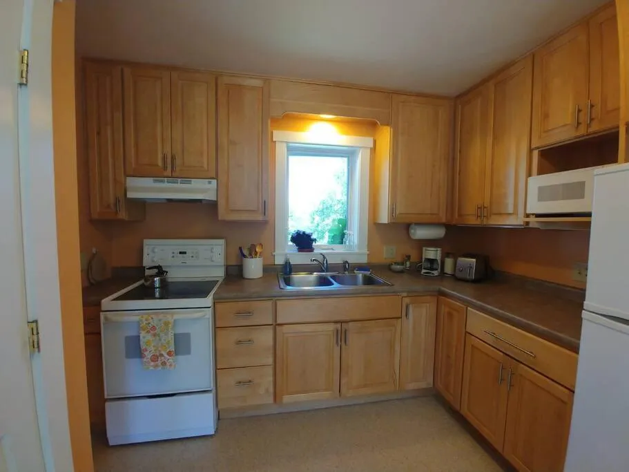 Kitchen or kitchenette in Spacious country retreat close to town and nature, Sylvana Farm VT