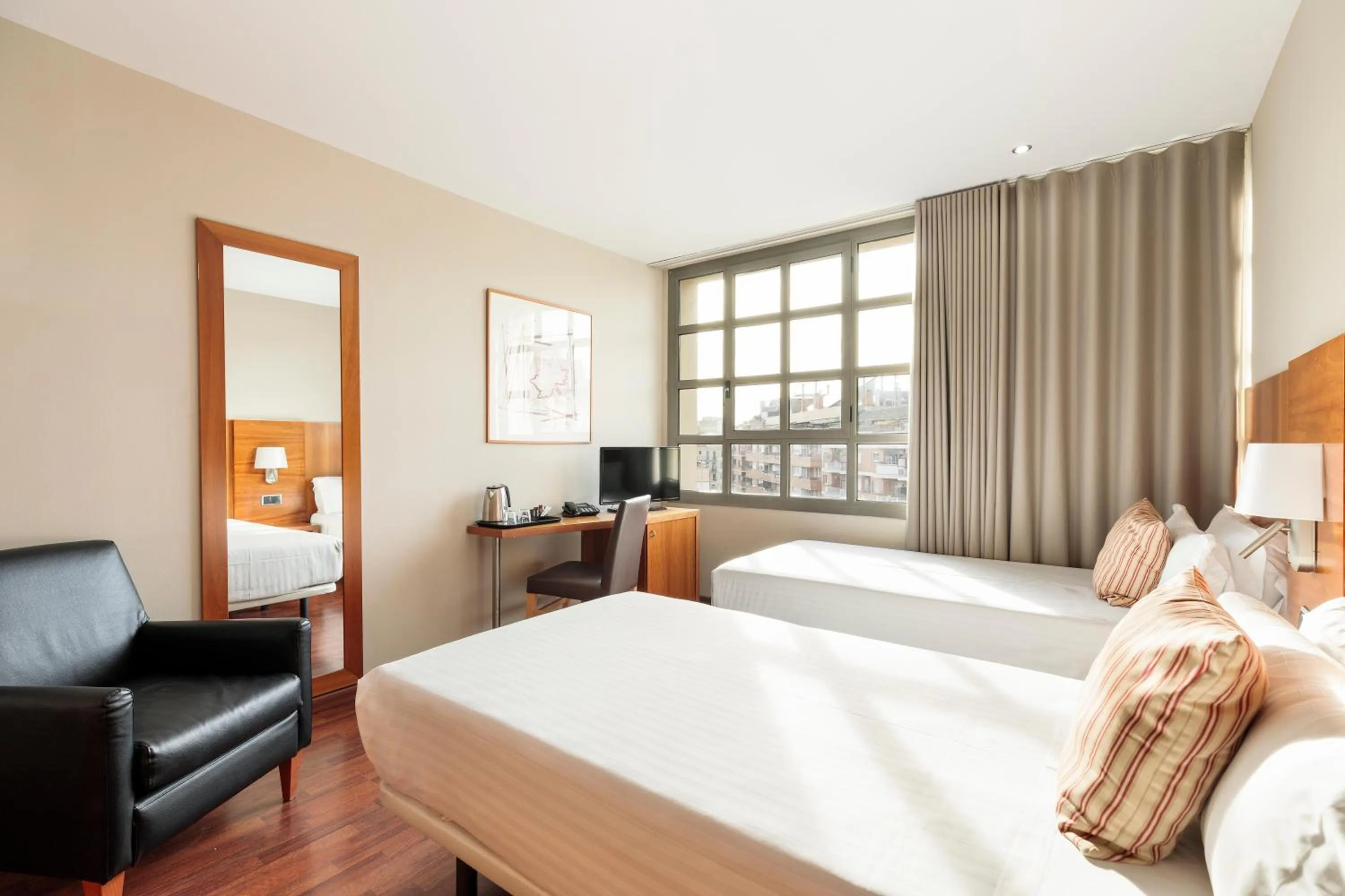 Photo of the whole room, Bed in Hotel Best Aranea