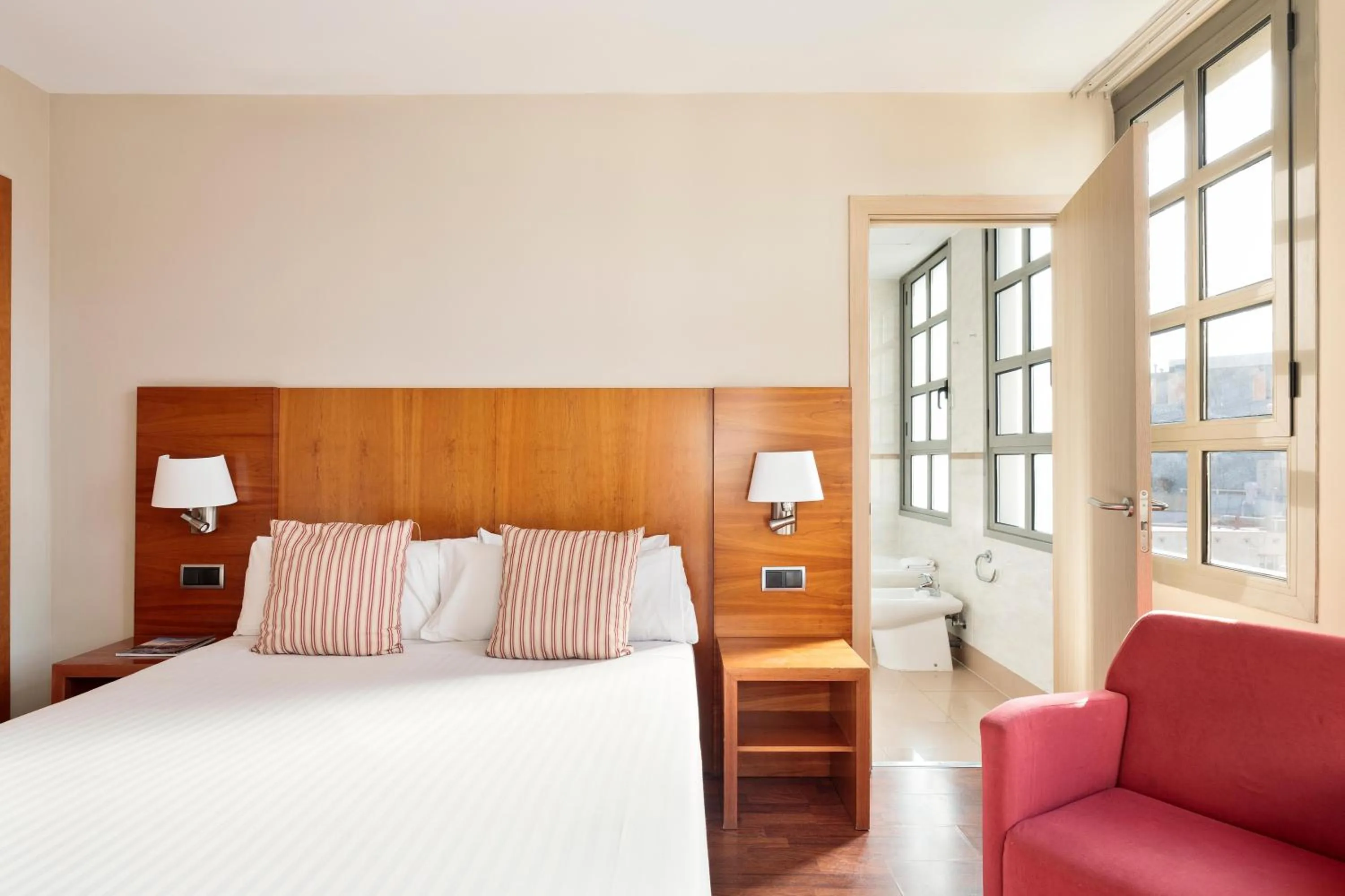 Photo of the whole room, Bed in Hotel Best Aranea