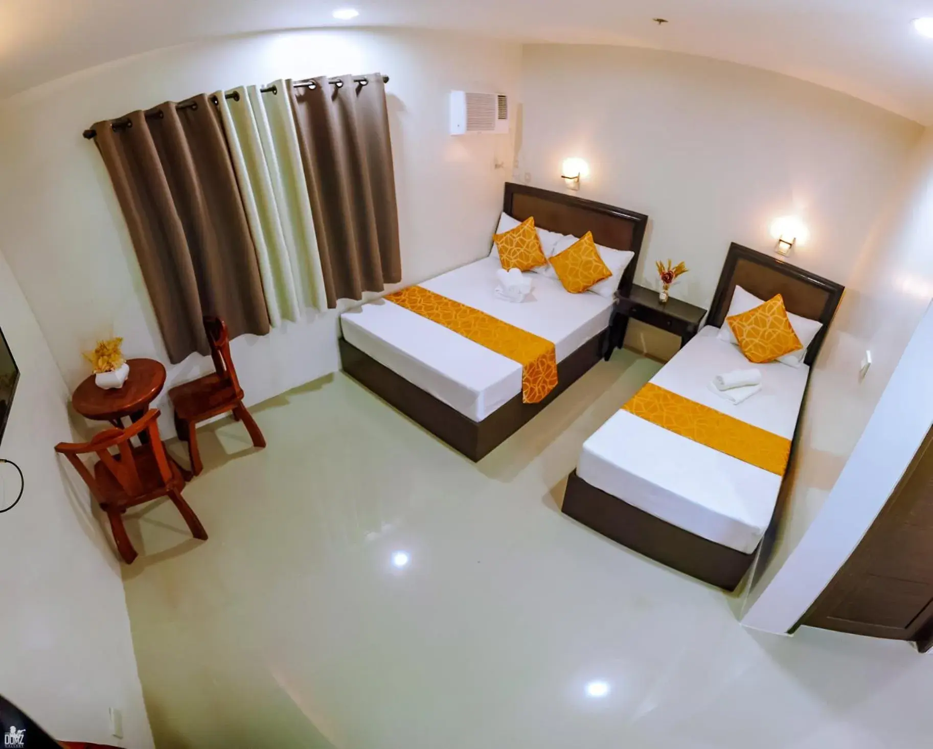 Deluxe Triple Room in Dianna’s Inn Deluxe Triple Room in Dianna’s Inn