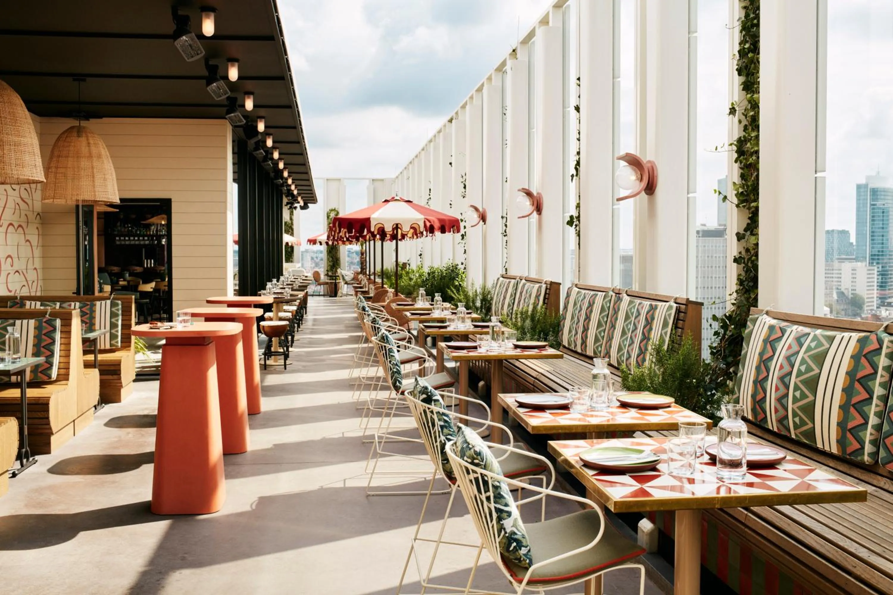 Restaurant/places to eat in The Hoxton, Brussels