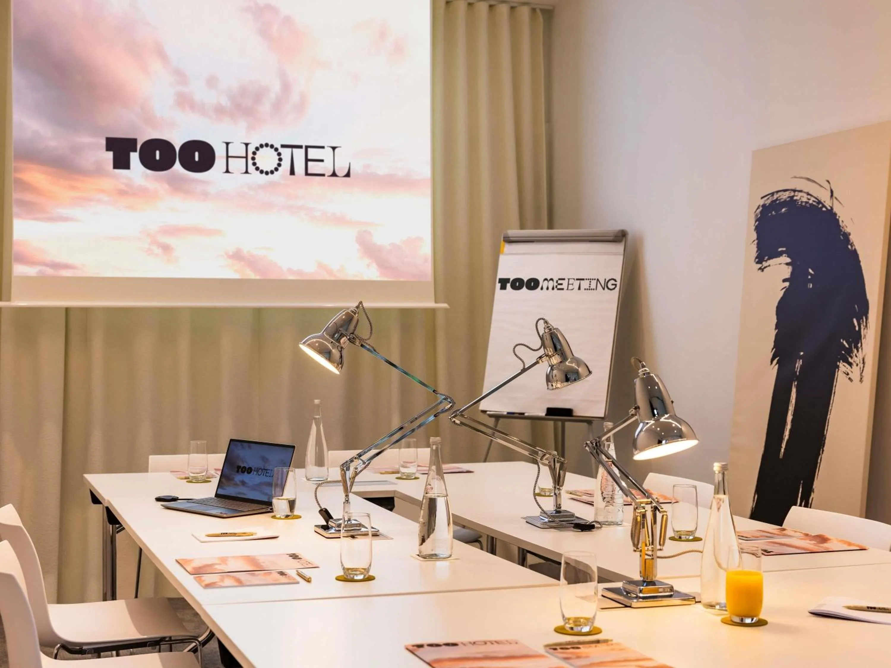 Meeting/conference room in Too Hotel & Spa Paris - MGallery Collection