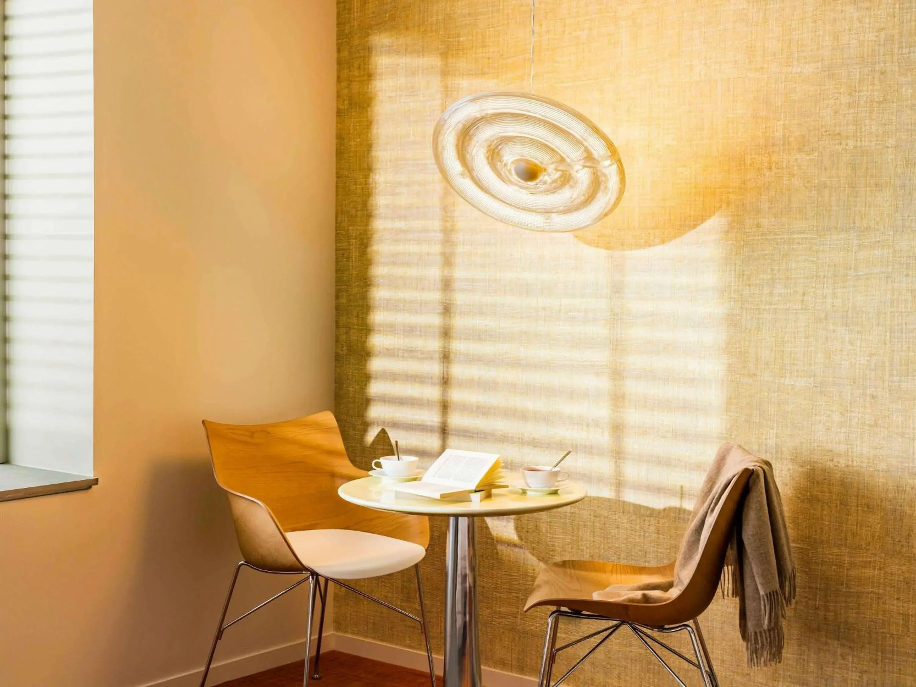 Bedroom, Dining Area in Too Hotel Paris - MGallery